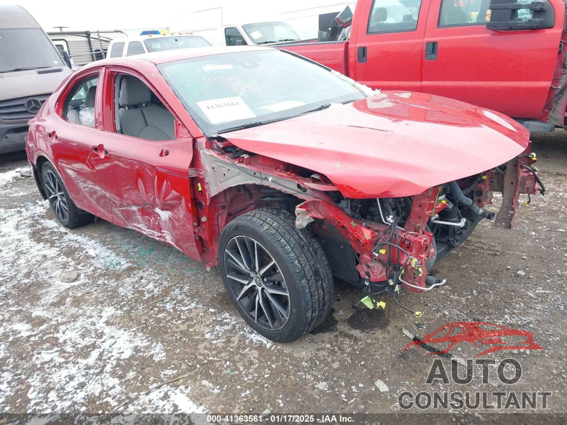 TOYOTA CAMRY 2022 - 4T1G11AK3NU034835