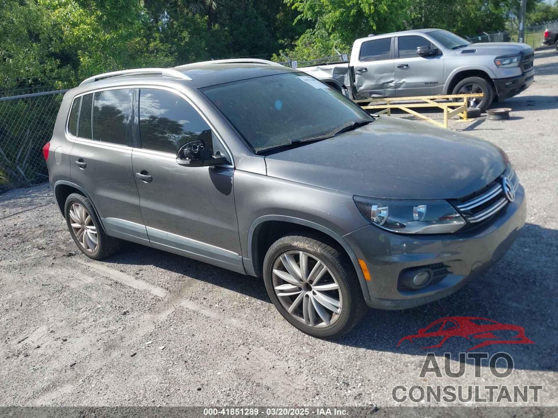 VOLKSWAGEN TIGUAN 2012 - WVGAV7AX9CW002319