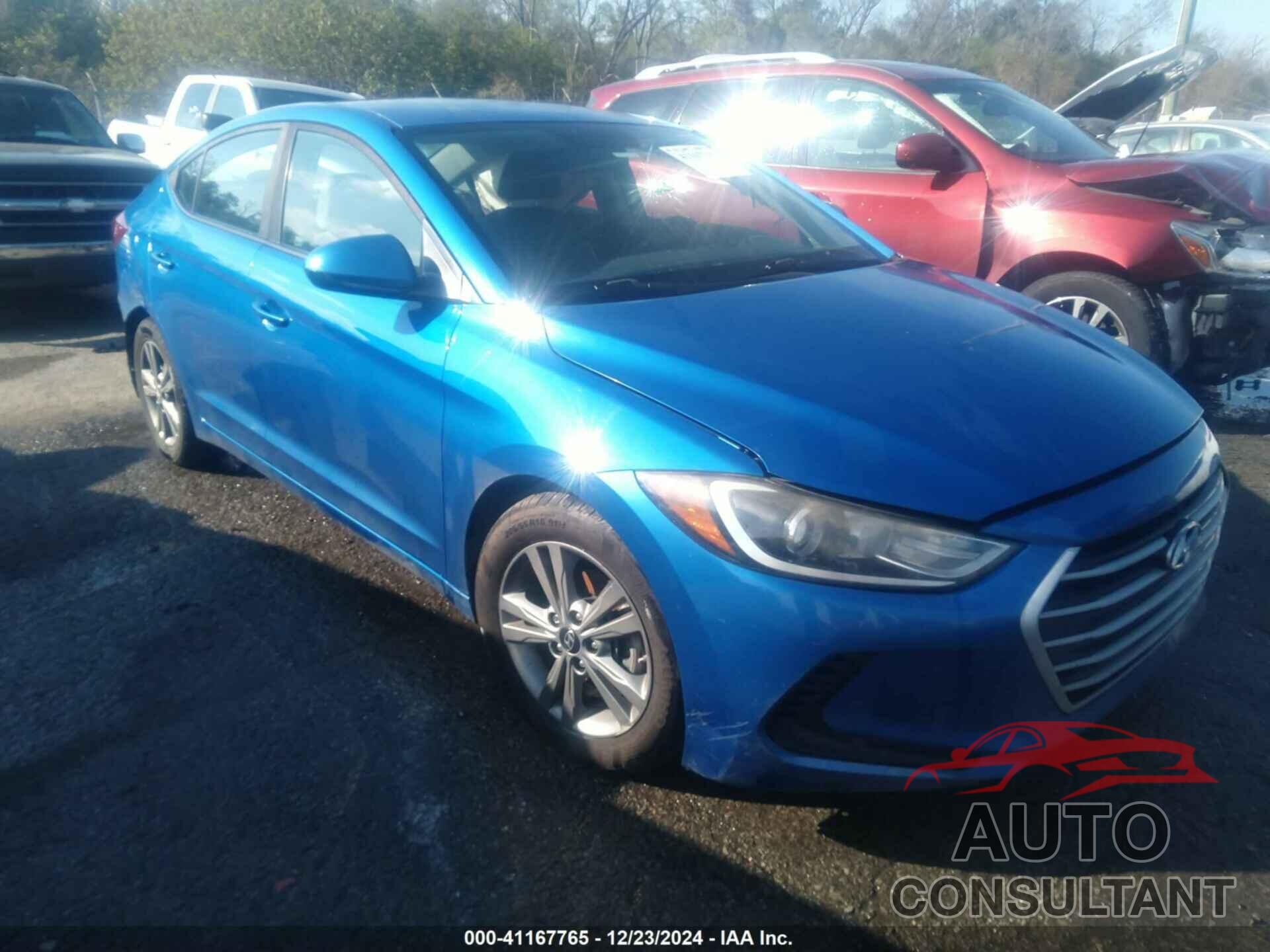 HYUNDAI ELANTRA 2018 - KMHD84LF4JU610894