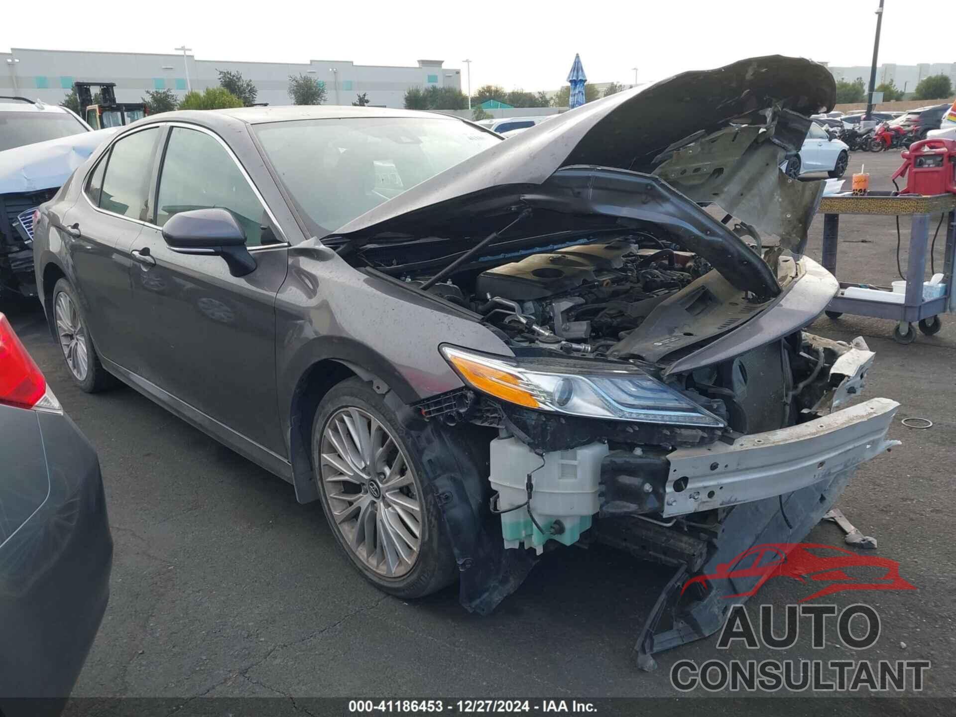 TOYOTA CAMRY 2019 - 4T1B11HK6KU727846