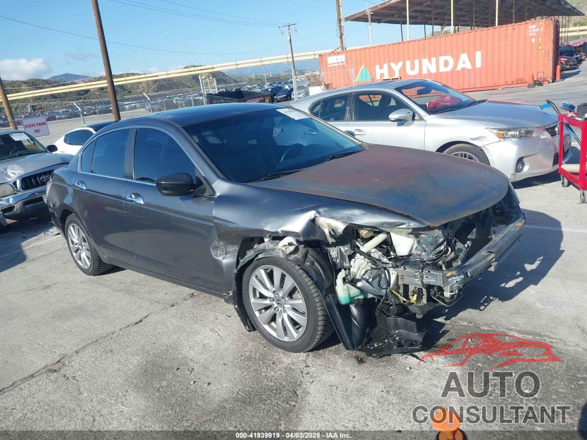 HONDA ACCORD 2012 - 1HGCP3F84CA008271