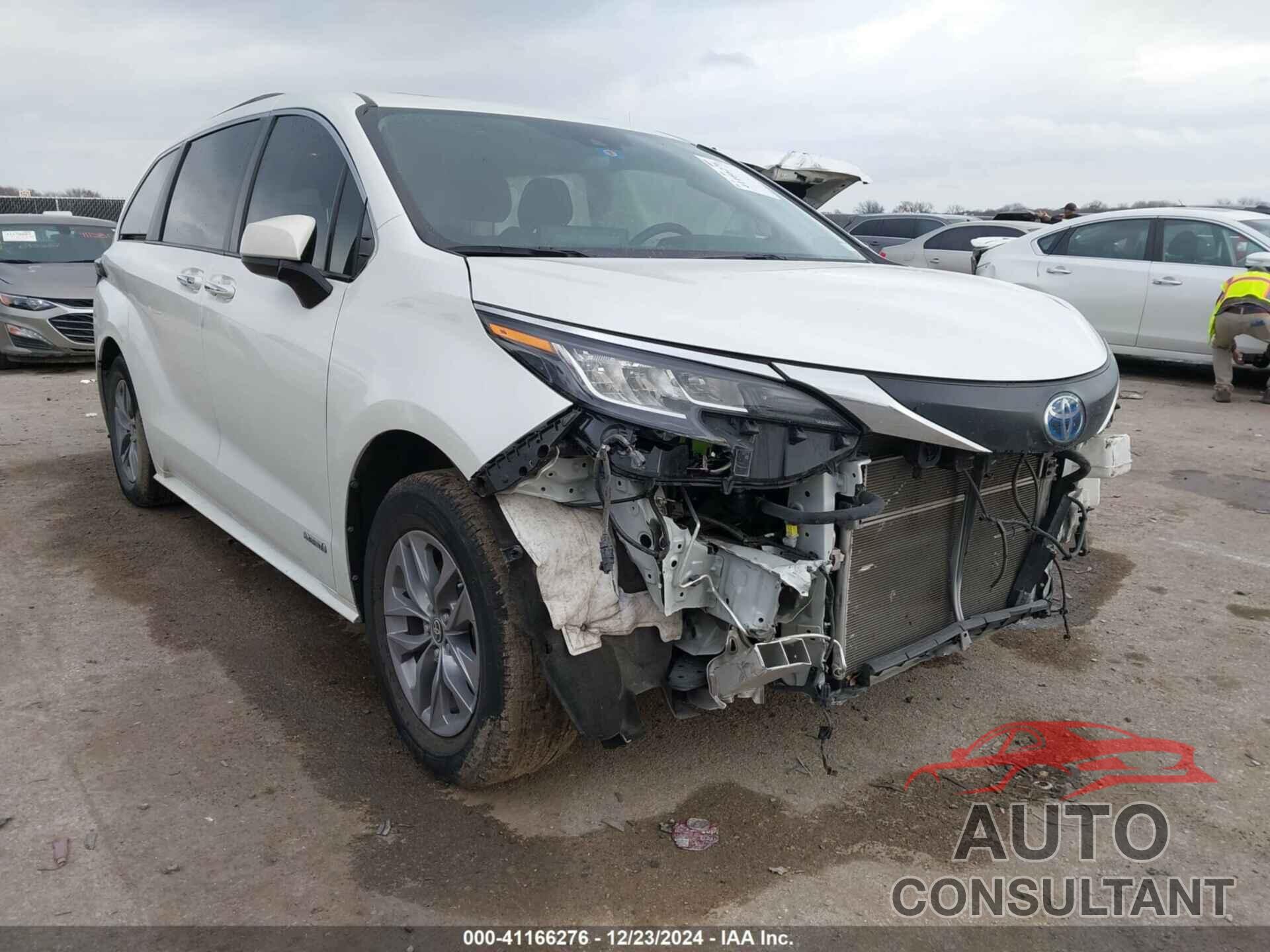 TOYOTA SIENNA 2021 - 5TDYRKEC8MS040045