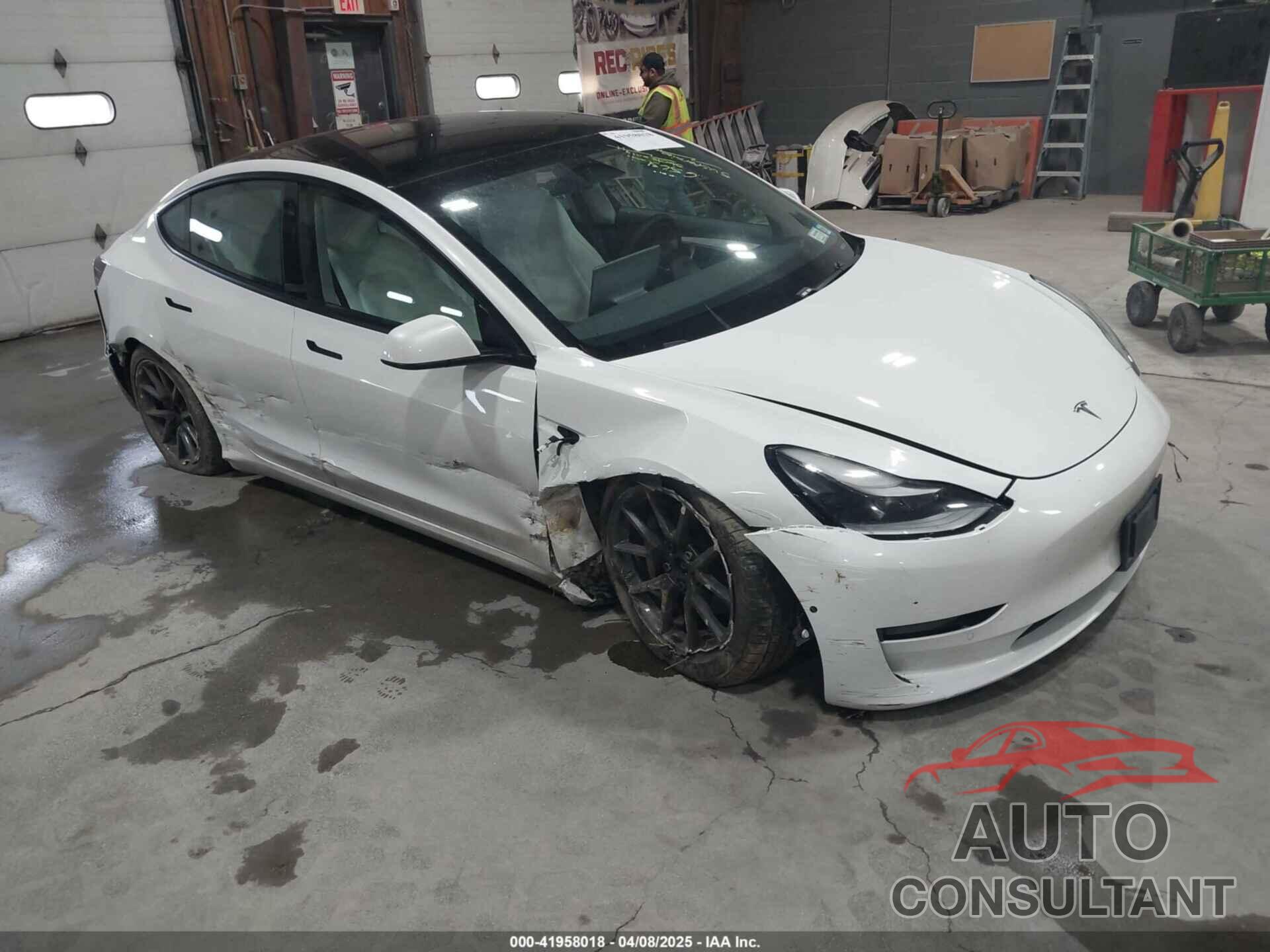 TESLA MODEL 3 2021 - 5YJ3E1EBXMF051060