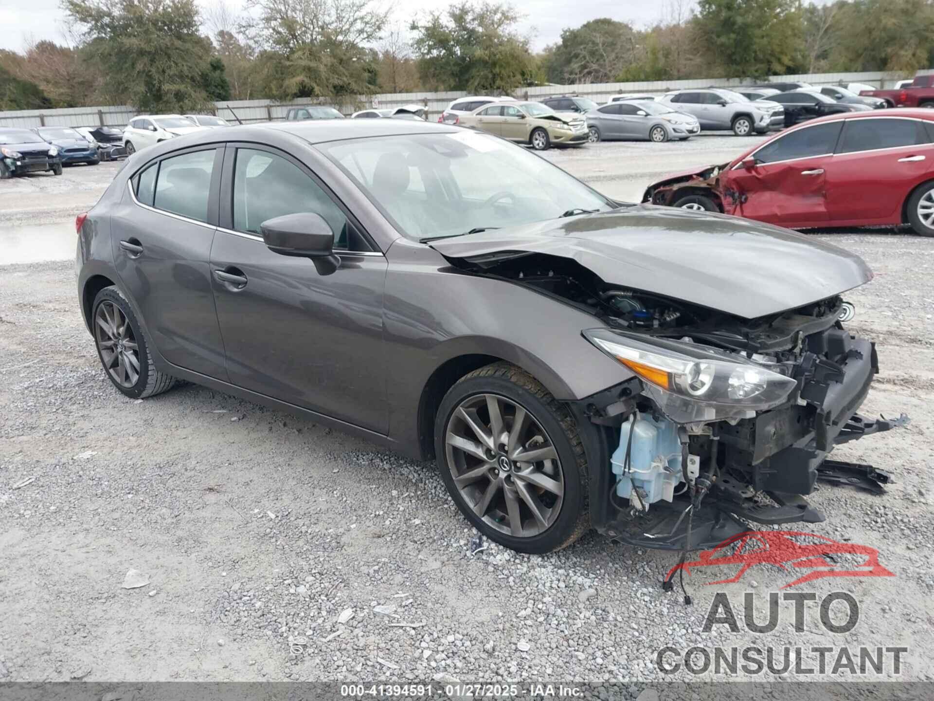 MAZDA MAZDA3 2018 - 3MZBN1L36JM212547