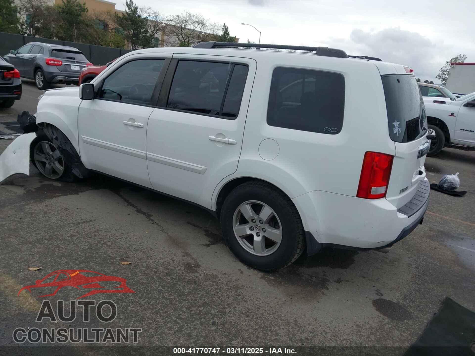 HONDA PILOT 2011 - 5FNYF3H75BB027767