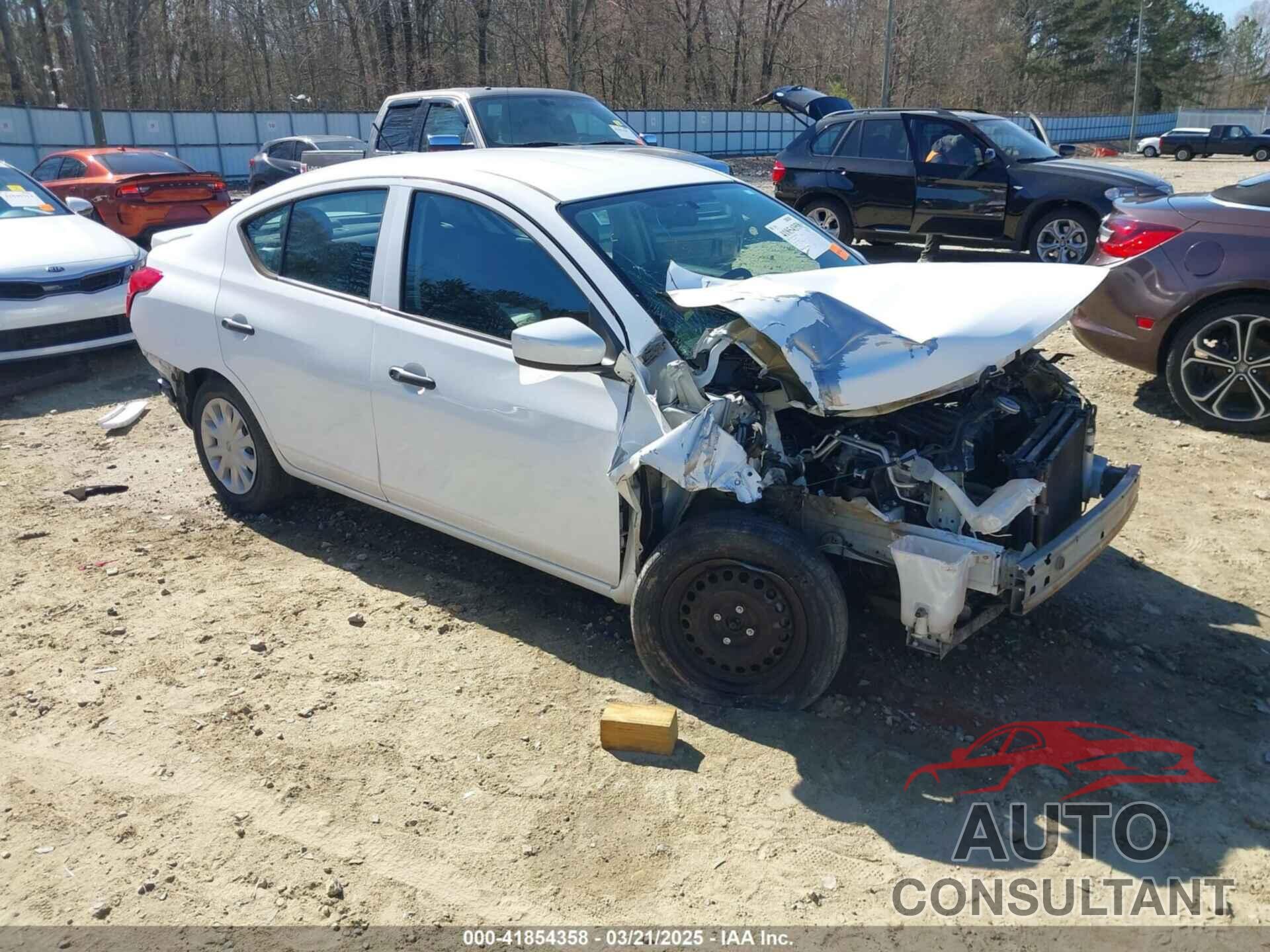 NISSAN VERSA 2017 - 3N1CN7AP3HL885203