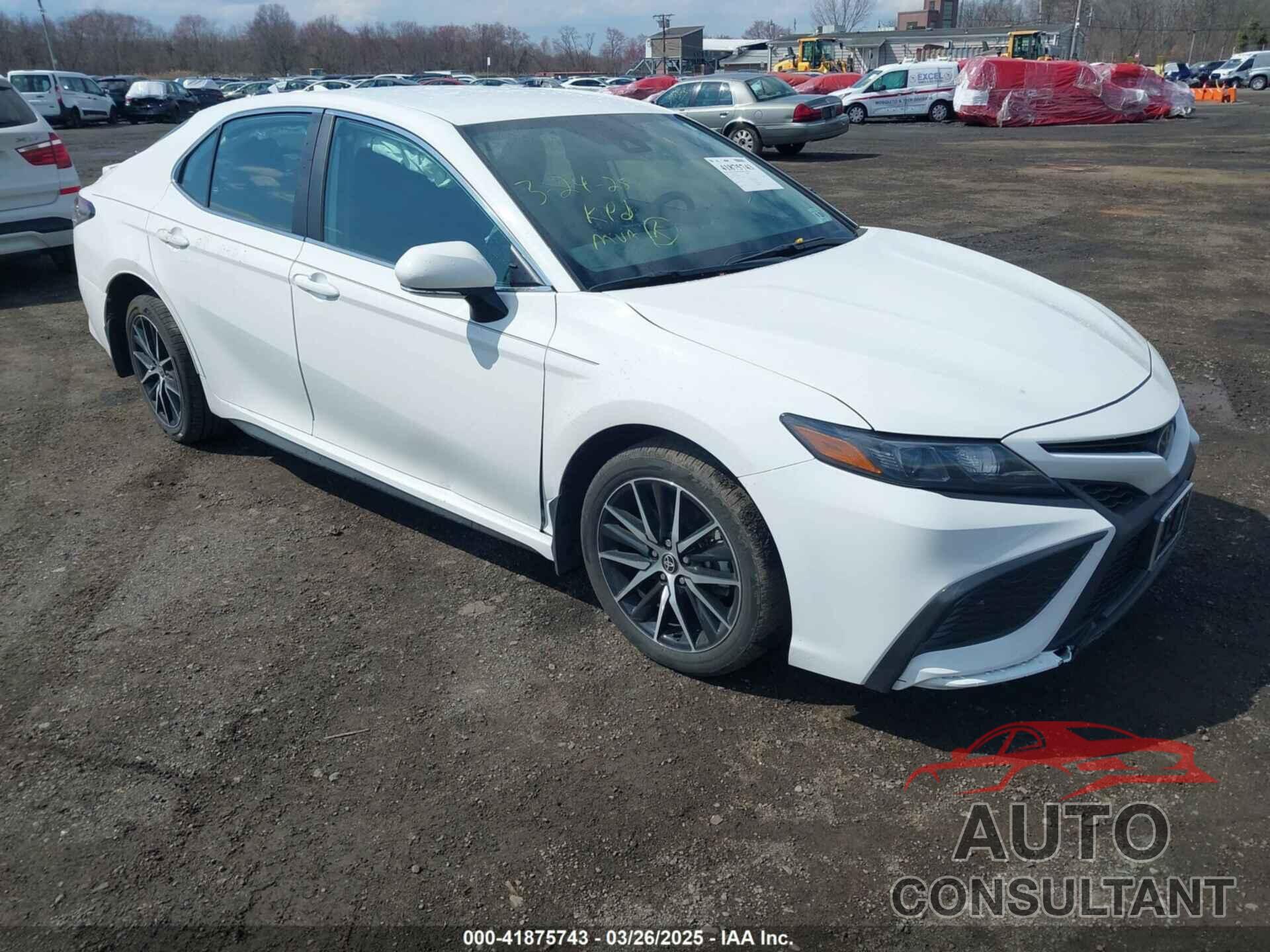 TOYOTA CAMRY 2024 - 4T1G11AK2RU840512