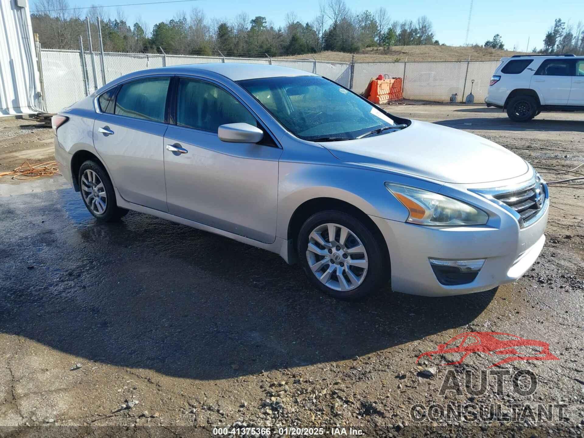 NISSAN ALTIMA 2015 - 1N4AL3AP0FC157503