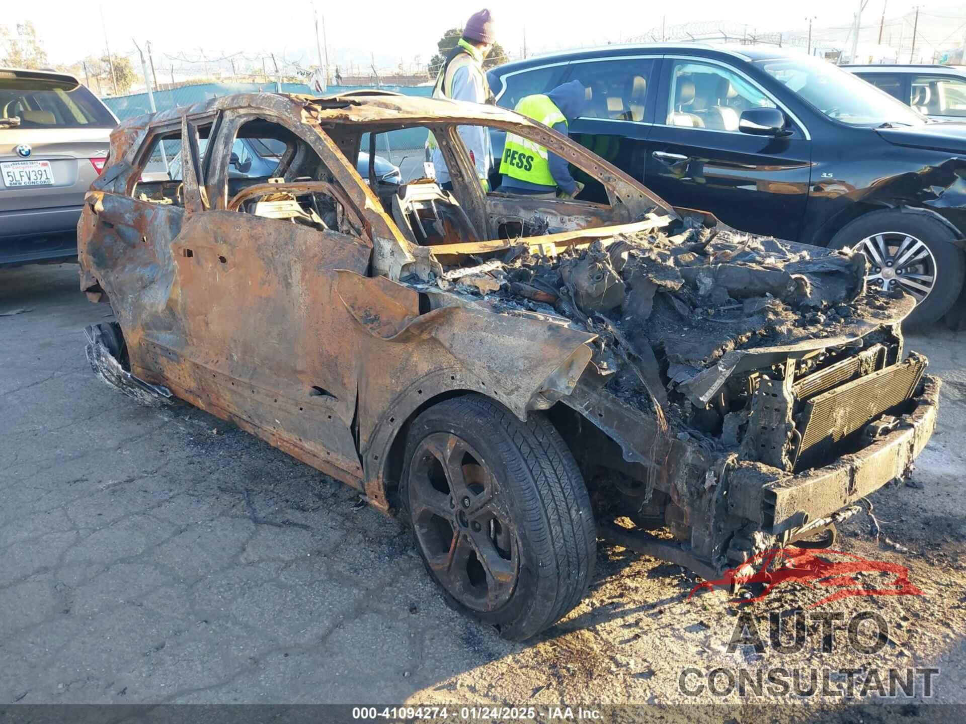 KIA NIRO 2023 - KNDCR3LE9P5036617