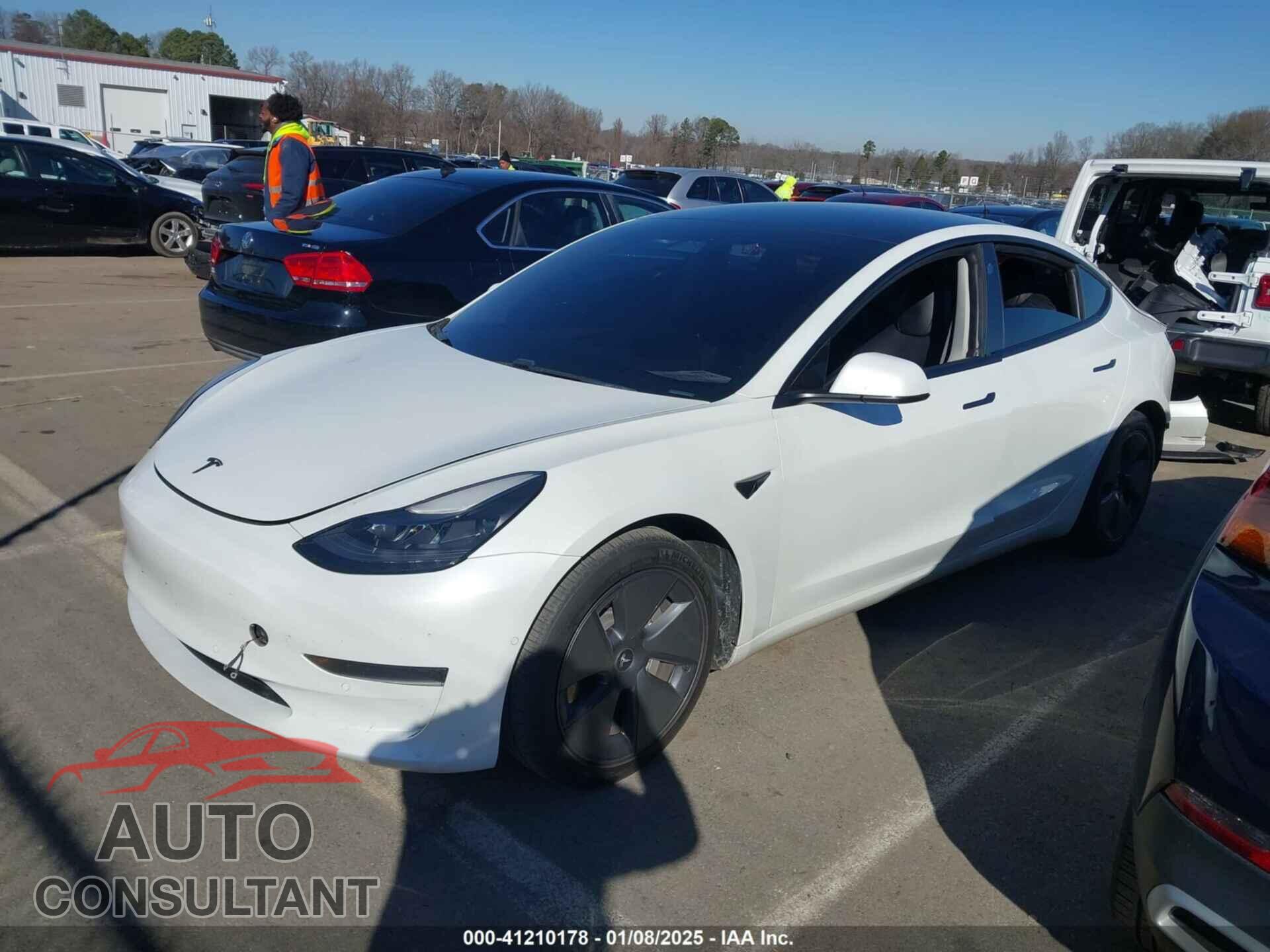 TESLA MODEL 3 2021 - 5YJ3E1EA9MF031079
