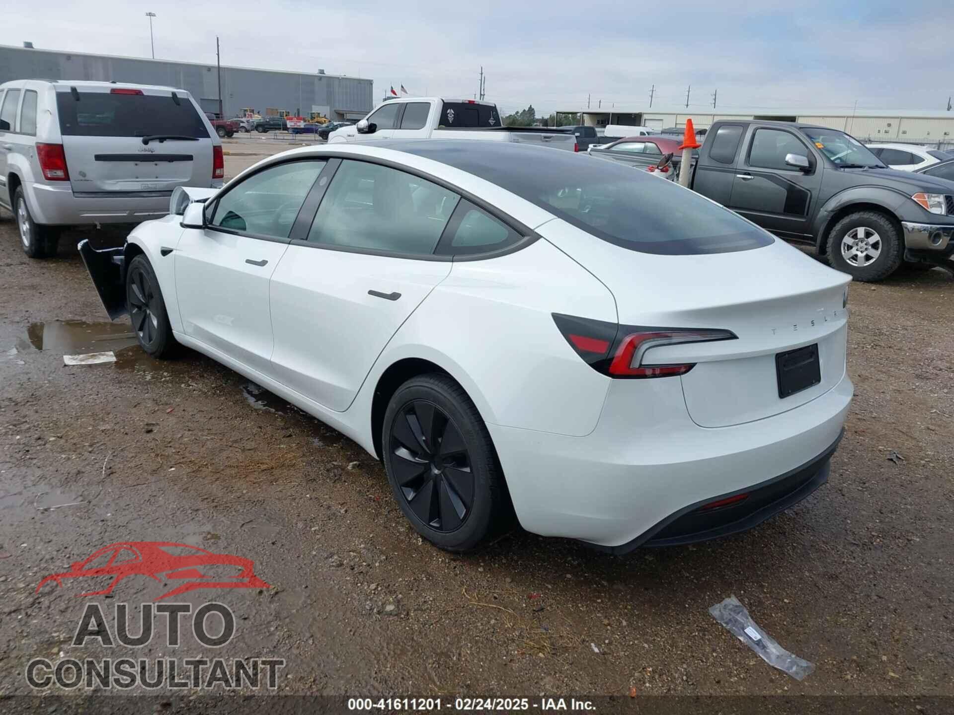 TESLA MODEL 3 2025 - 5YJ3E1EB9SF904223