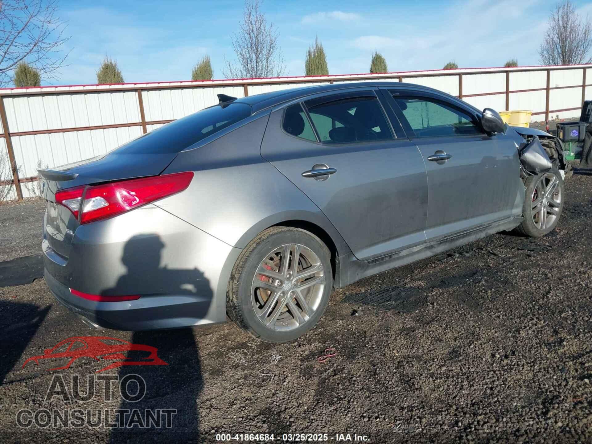 KIA OPTIMA 2013 - 5XXGR4A67DG191290
