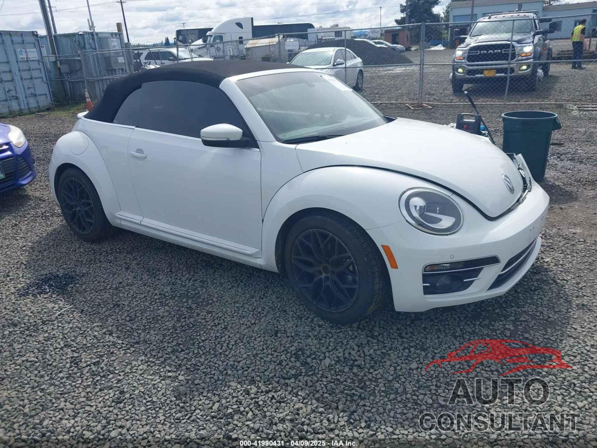 VOLKSWAGEN BEETLE 2019 - 3VW5DAAT3KM506167