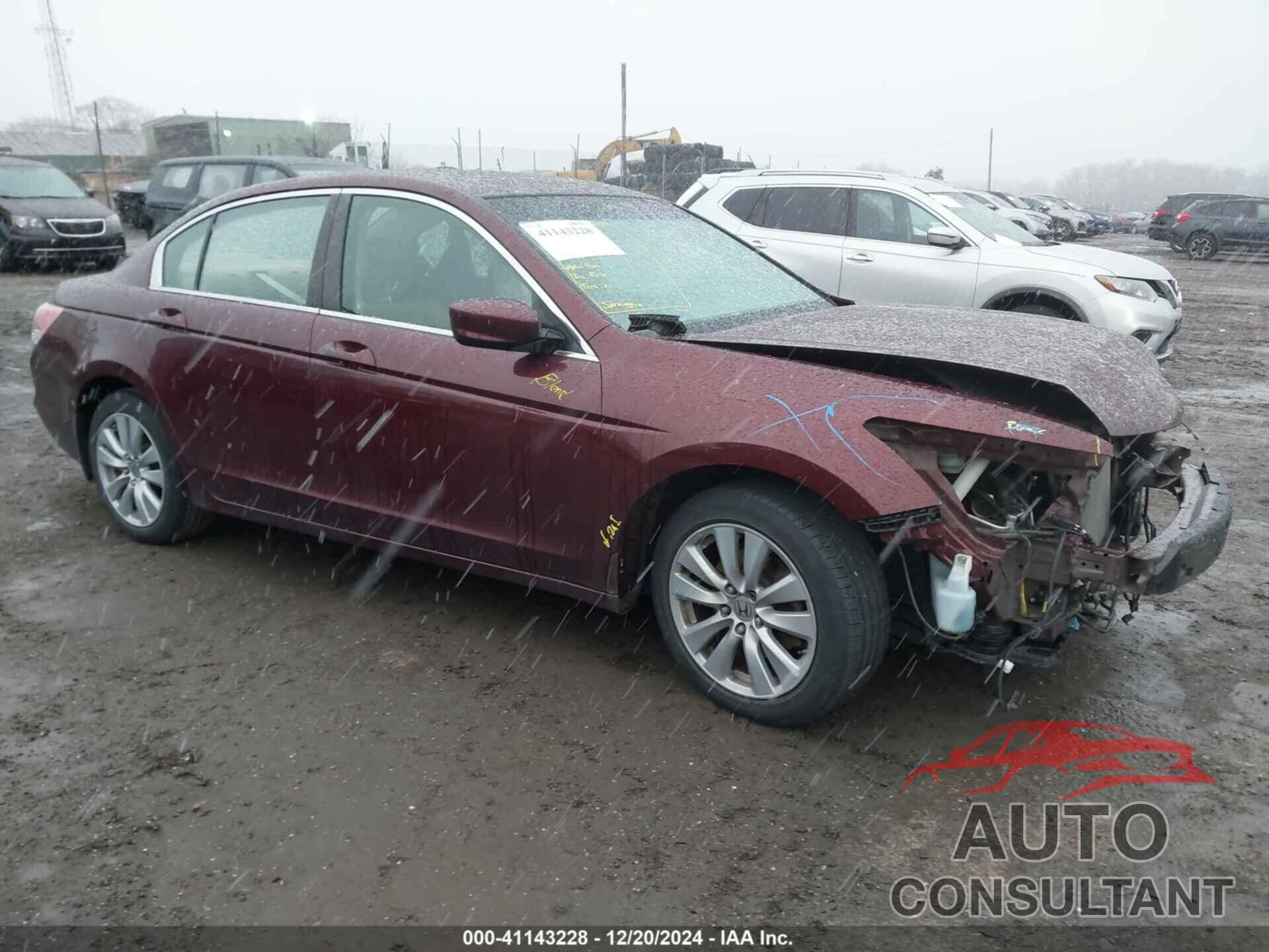 HONDA ACCORD 2011 - 1HGCP2F70BA000345