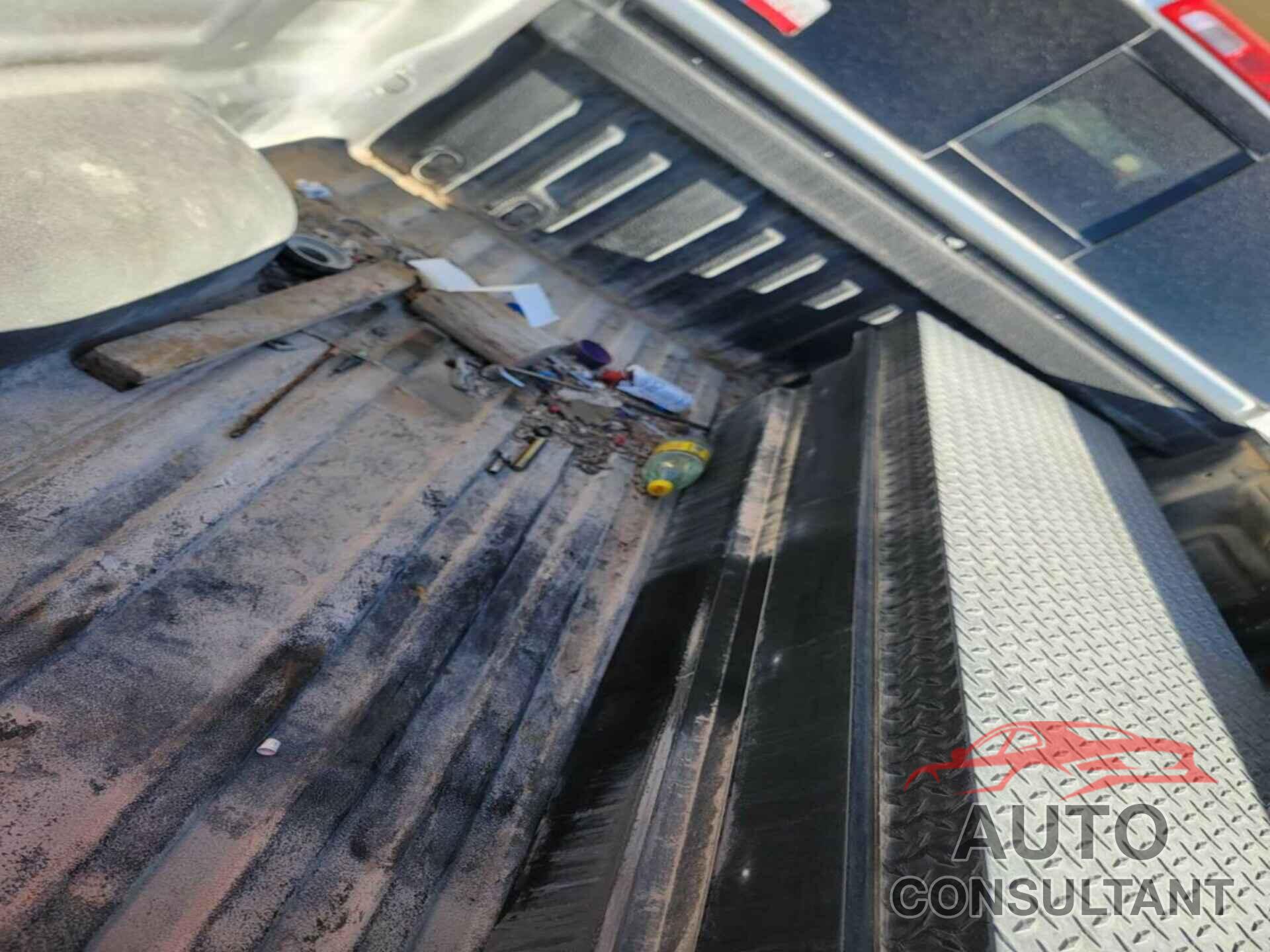 TOYOTA TUNDRA 2019 - 5TFUW5F16KX813852