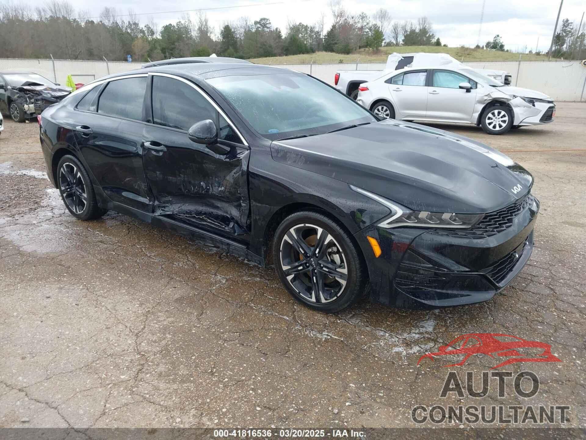 KIA K5 2023 - 5XXG64J28PG206566
