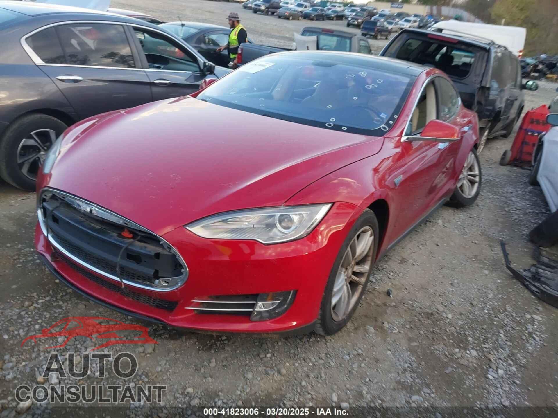 TESLA MODEL S 2013 - 5YJSA1DNXDFP27901