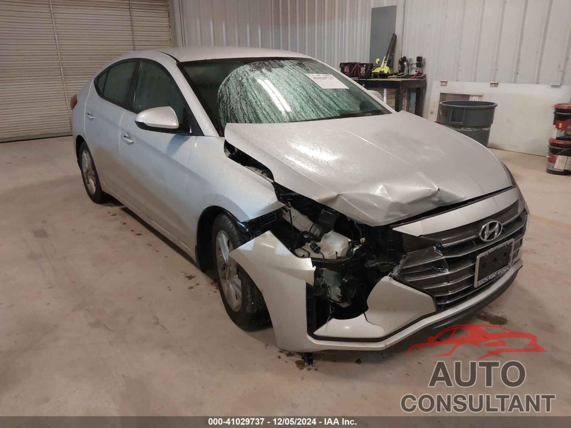 HYUNDAI ELANTRA 2019 - 5NPD84LF5KH478941