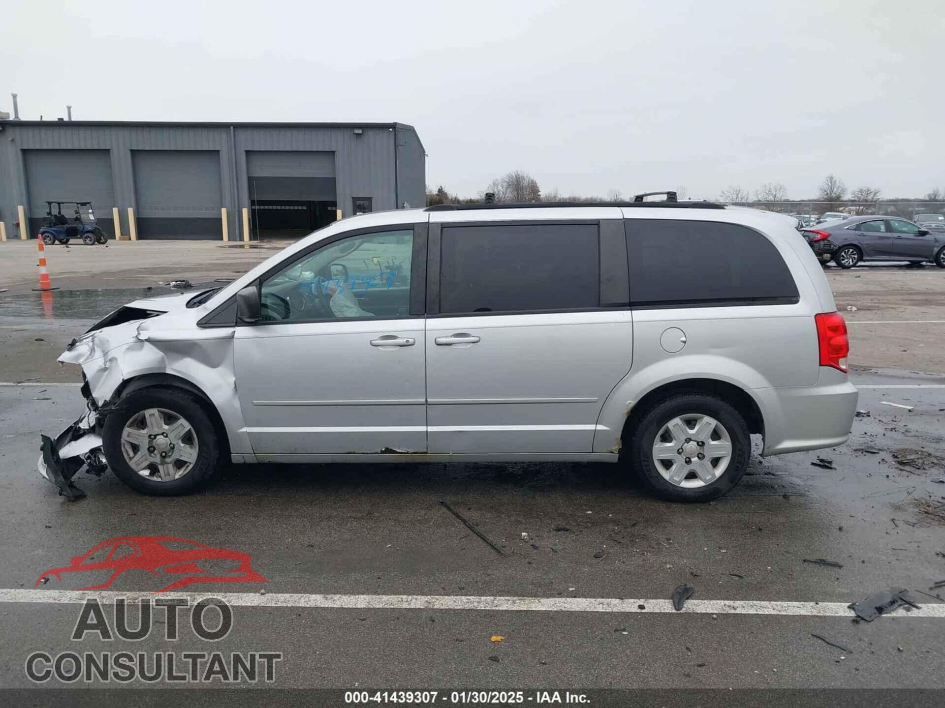 DODGE GRAND CARAVAN 2011 - 2D4RN4DG5BR601746