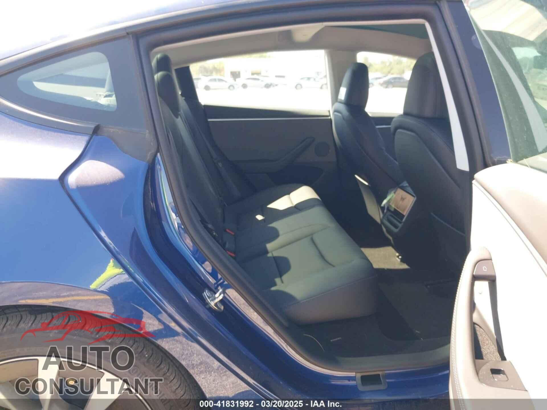 TESLA MODEL 3 2024 - 5YJ3E1EAXRF751577