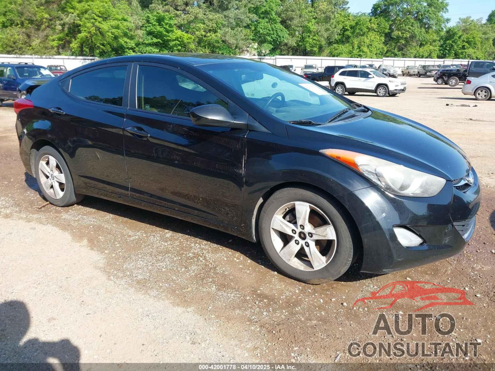 HYUNDAI ELANTRA 2012 - KMHDH4AE4CU288433