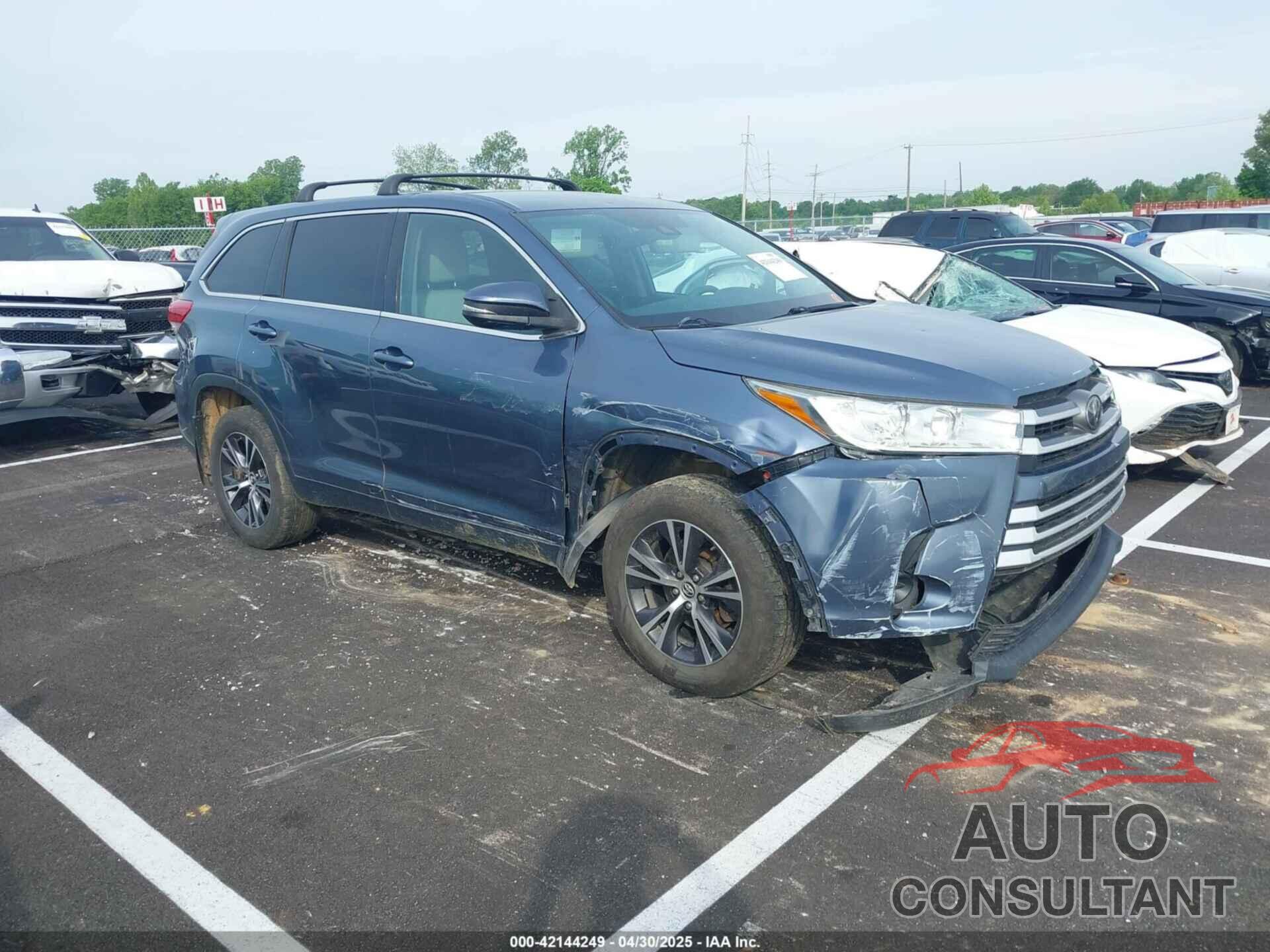 TOYOTA HIGHLANDER 2018 - 5TDBZRFH4JS819995
