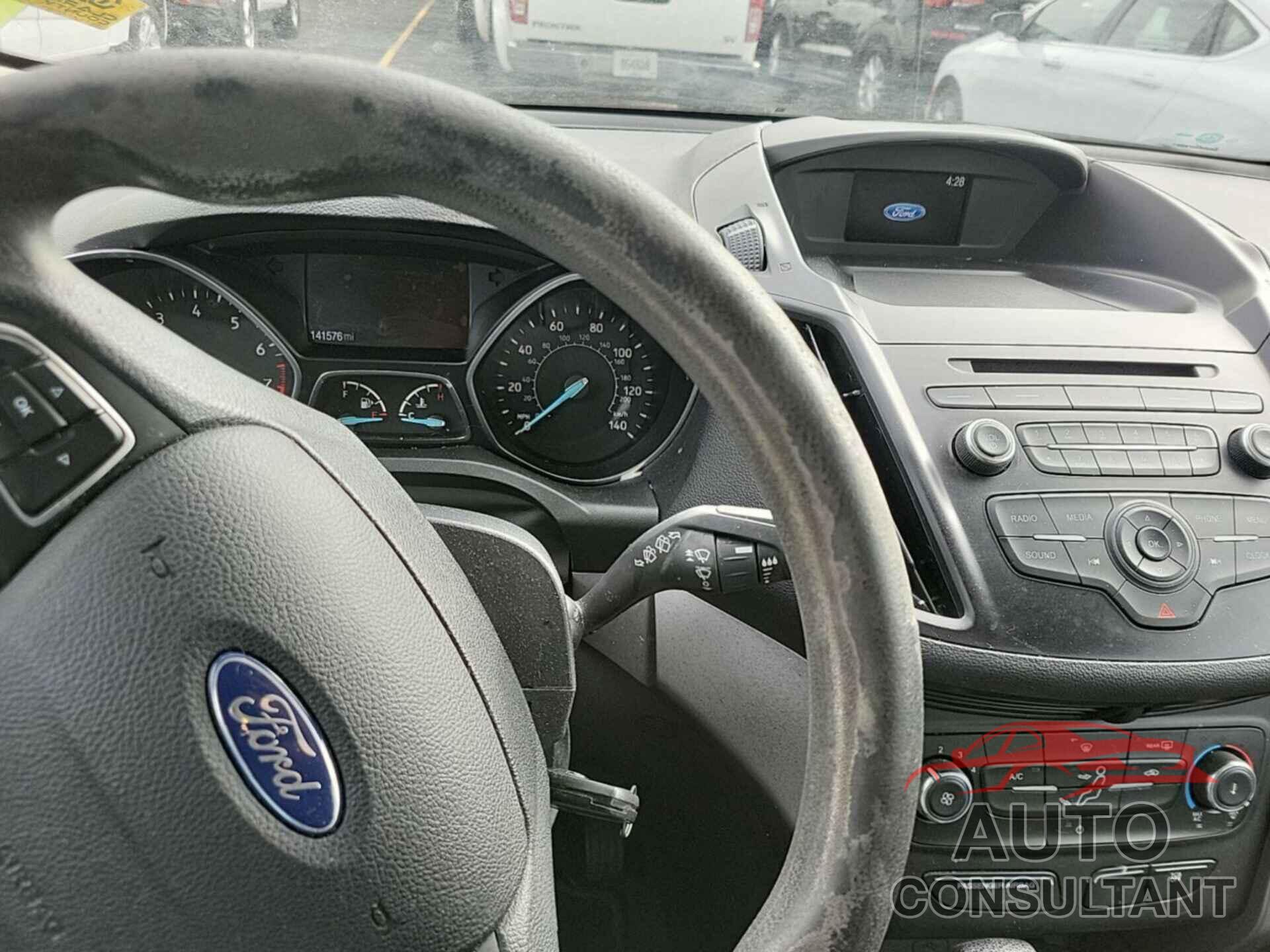 FORD ESCAPE 2018 - 1FMCU0F77JUB39490