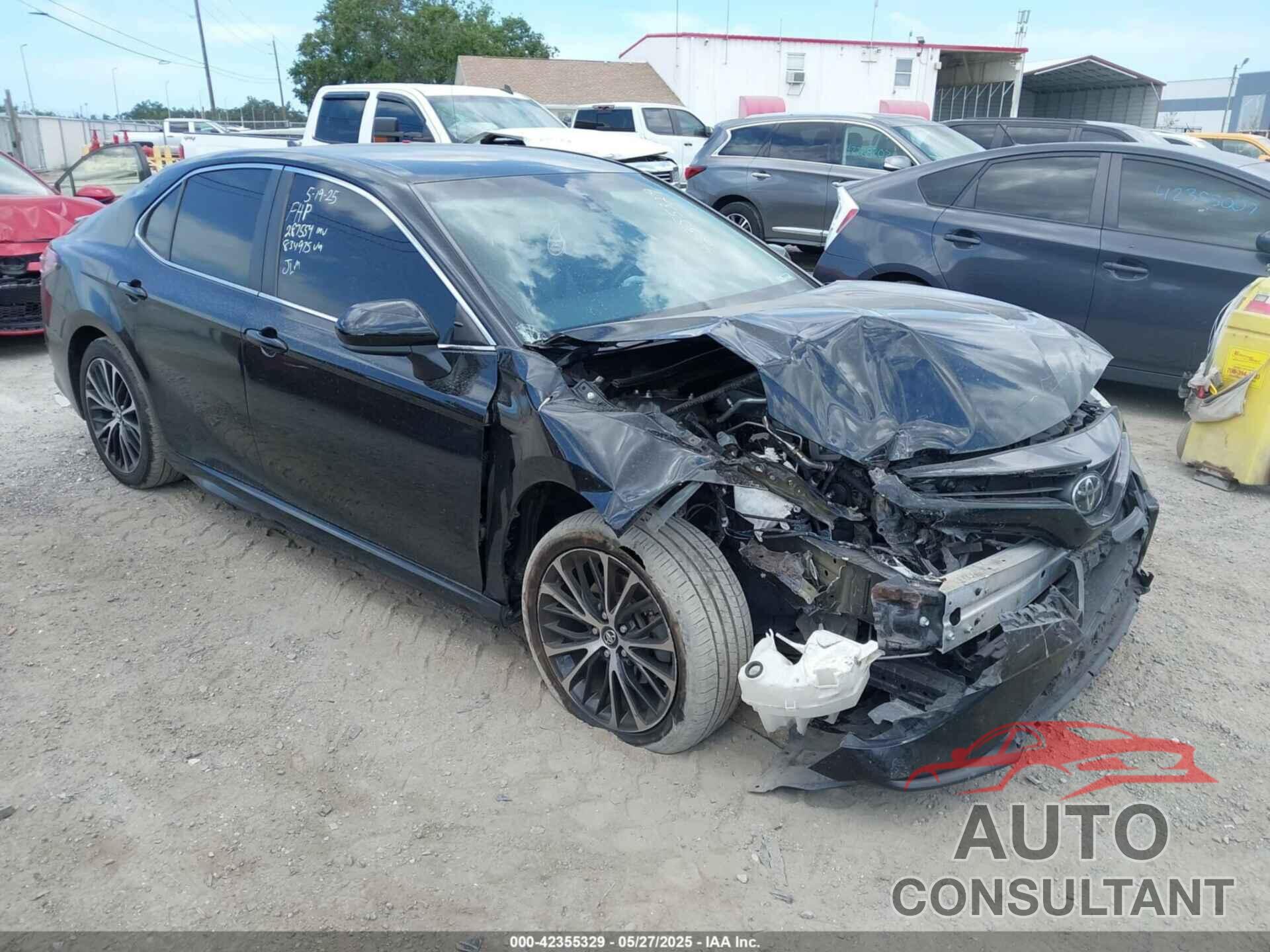 TOYOTA CAMRY 2019 - 4T1B11HK4KU834975
