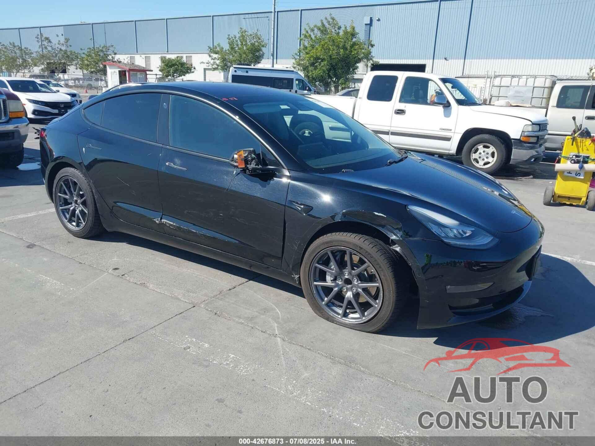 TESLA MODEL 3 2018 - 5YJ3E1EA9JF011457
