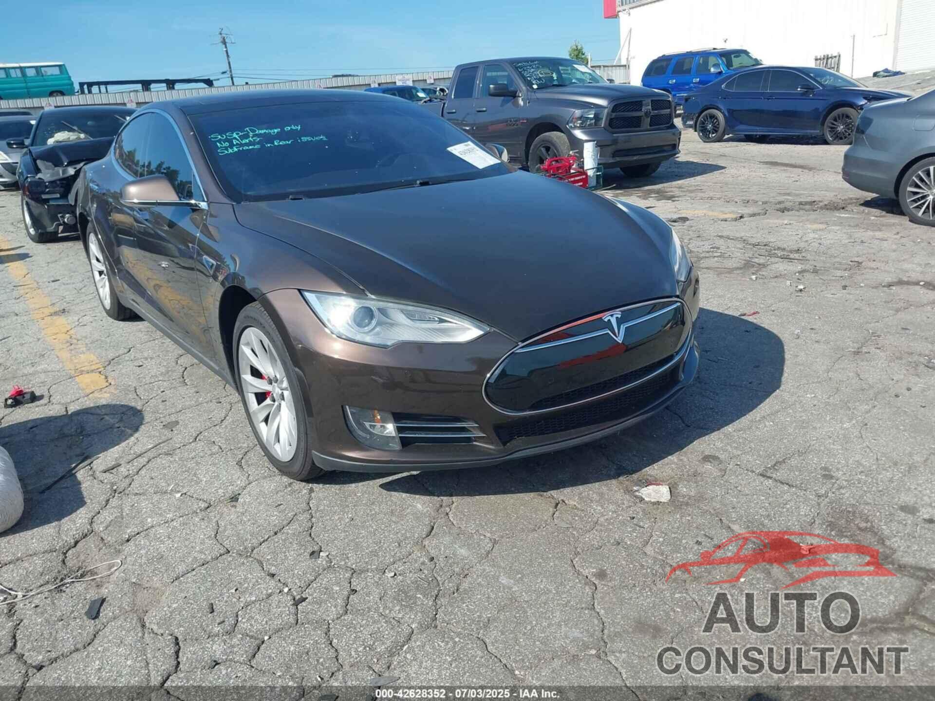 TESLA MODEL S 2013 - 5YJSA1DP4DFP26079