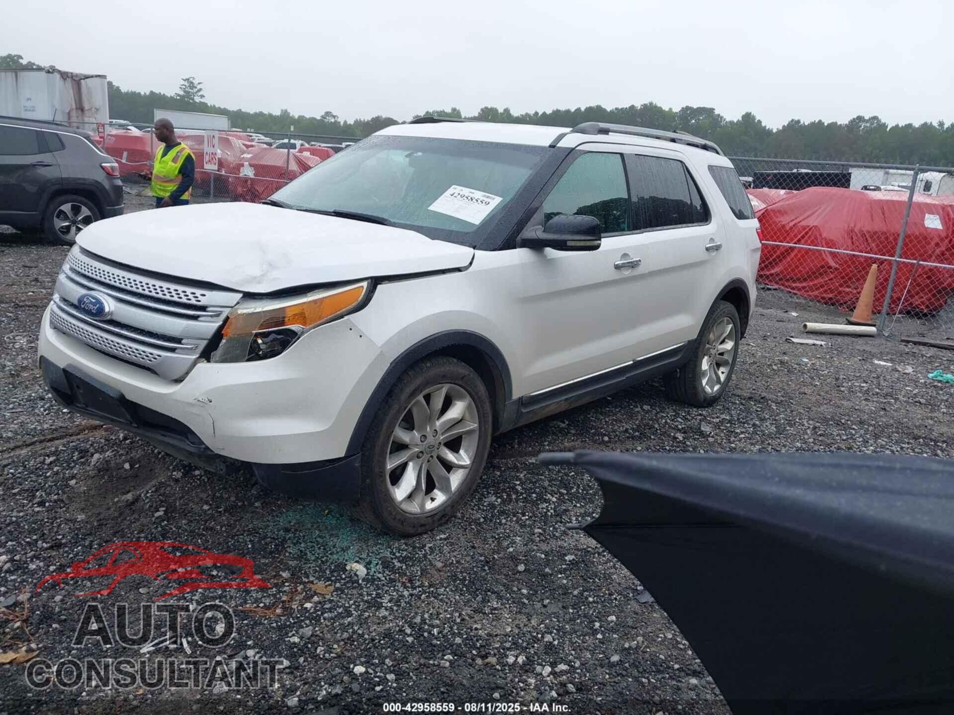 FORD EXPLORER 2011 - 1FMHK8D80BGA95645