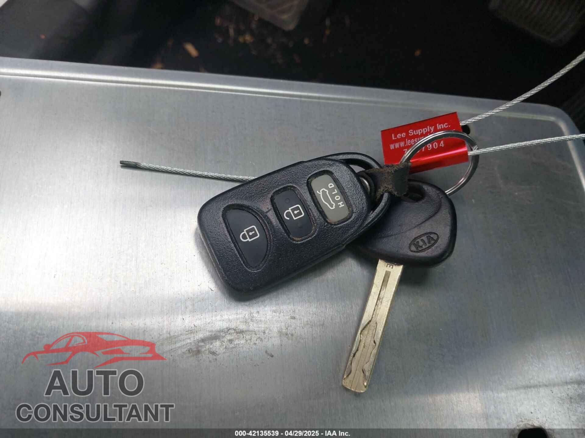 KIA OPTIMA 2013 - KNAGM4A76D5376410