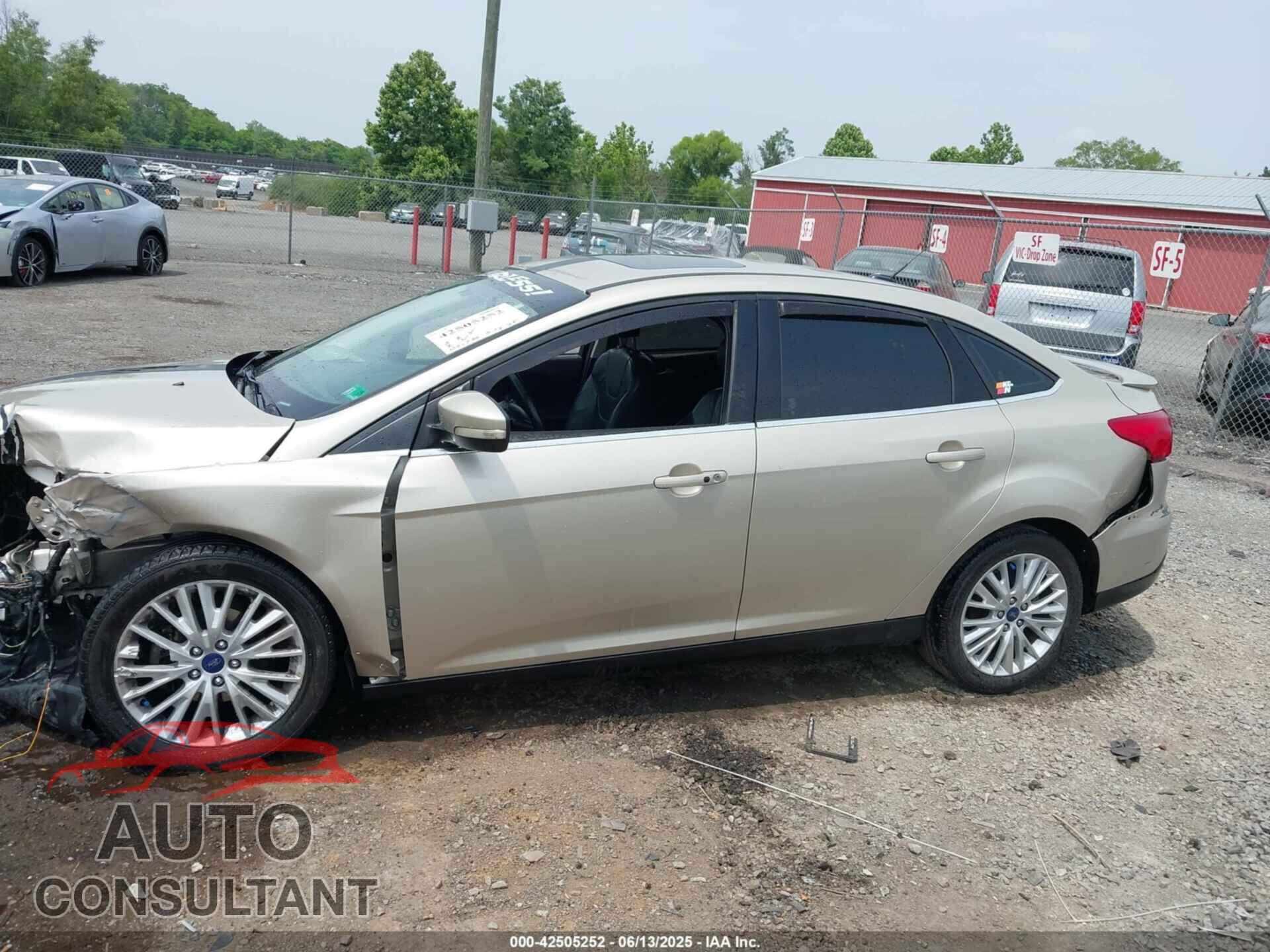FORD FOCUS 2017 - 1FADP3J21HL236686