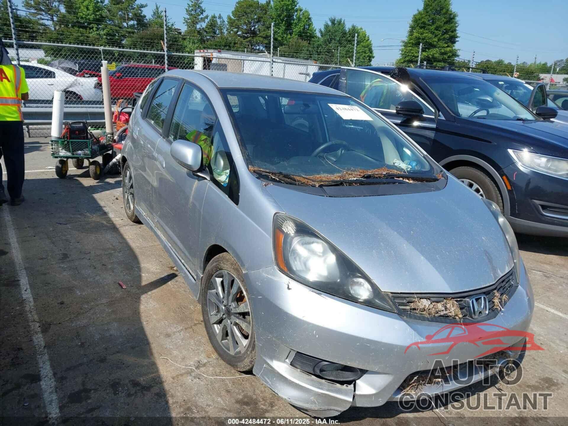 HONDA FIT 2012 - JHMGE8H53CC004656