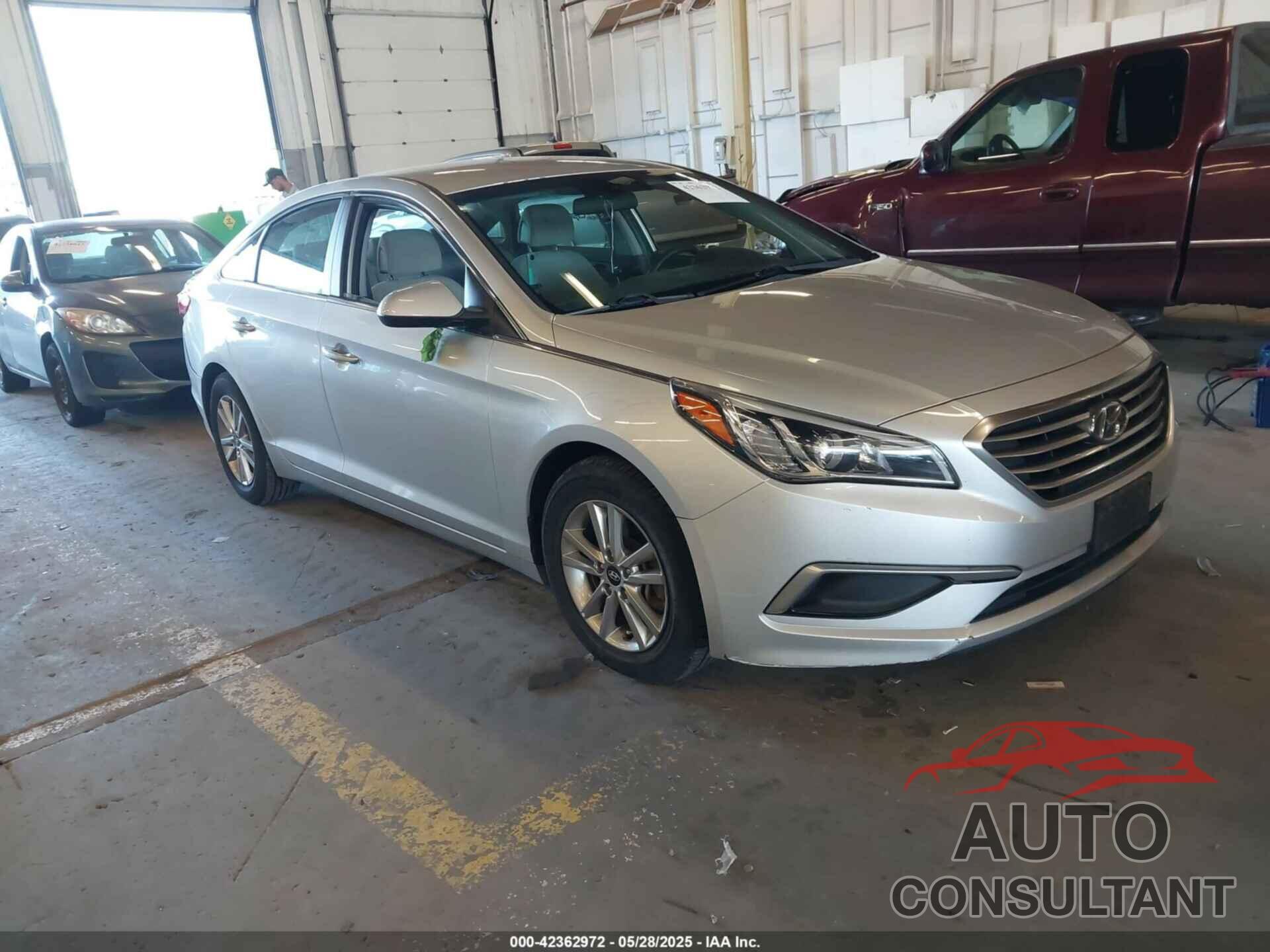 HYUNDAI SONATA 2017 - 5NPE24AFXHH587607