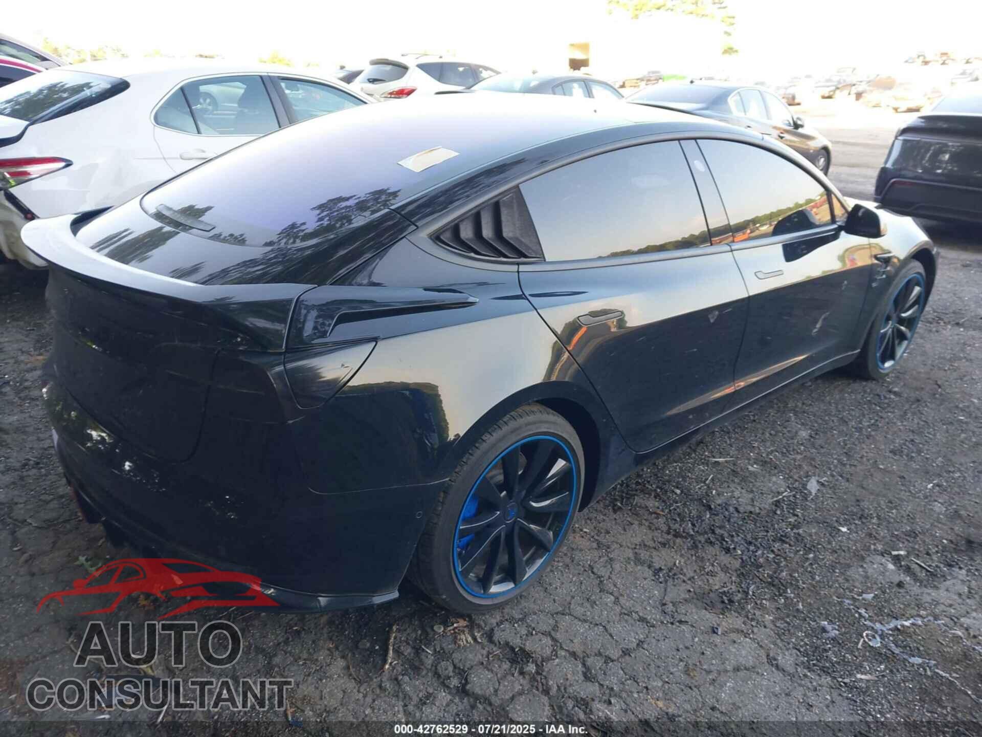 TESLA MODEL 3 2018 - 5YJ3E1EA5JF010760