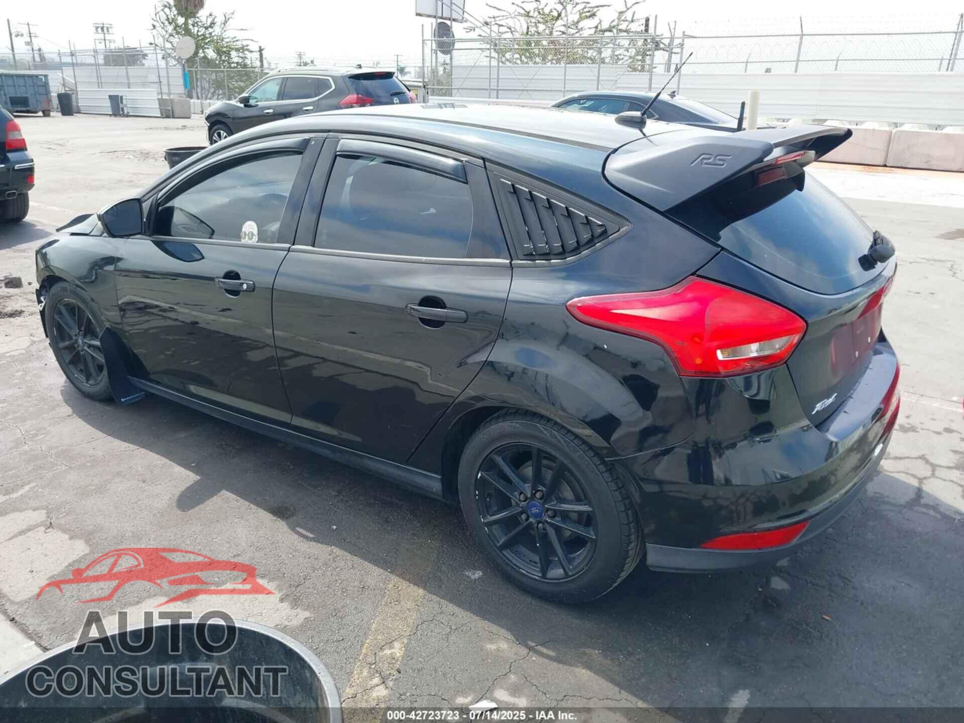 FORD FOCUS 2017 - 1FADP3K22HL214839