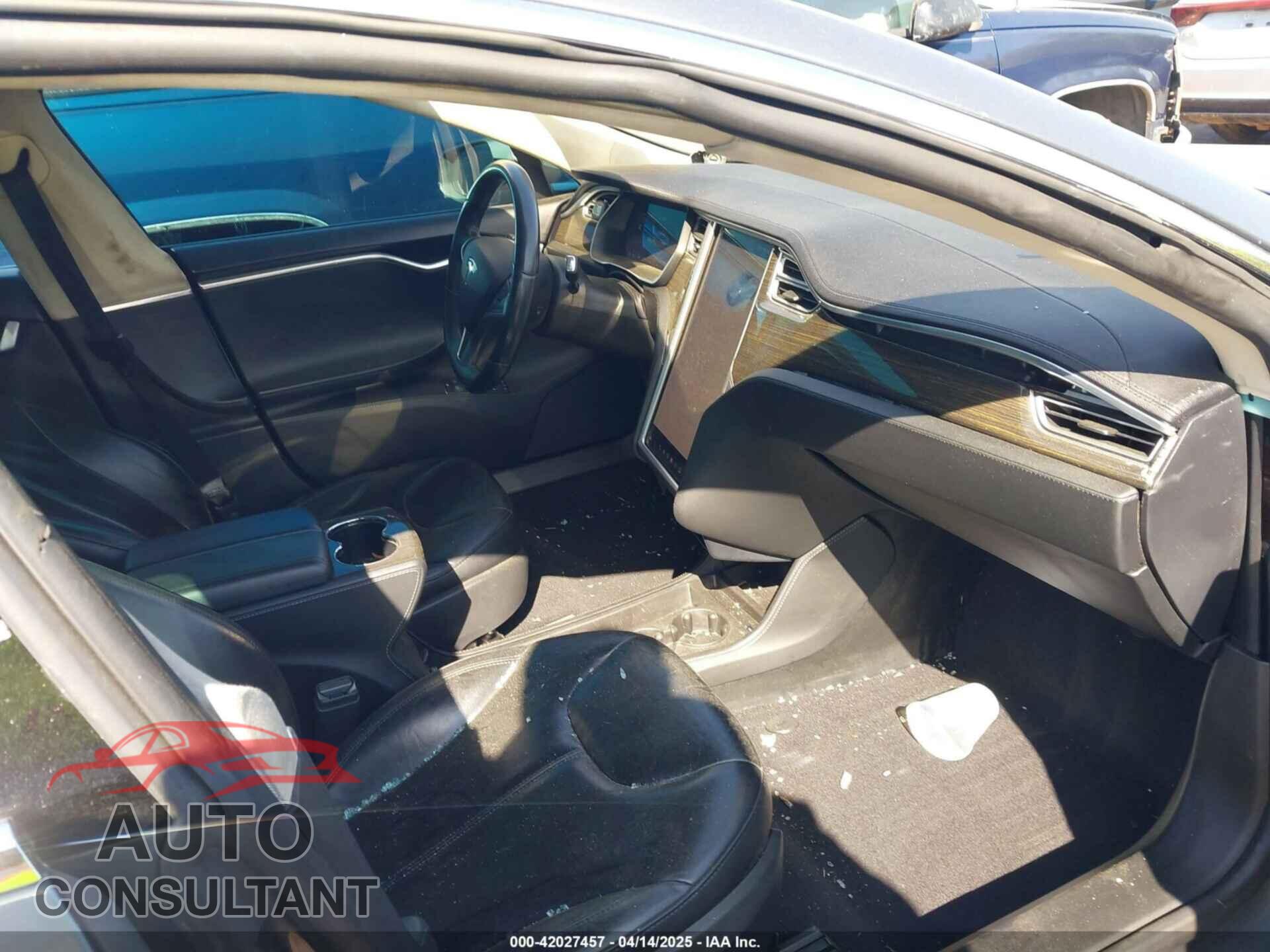TESLA MODEL S 2014 - 5YJSA1S12EFP41227