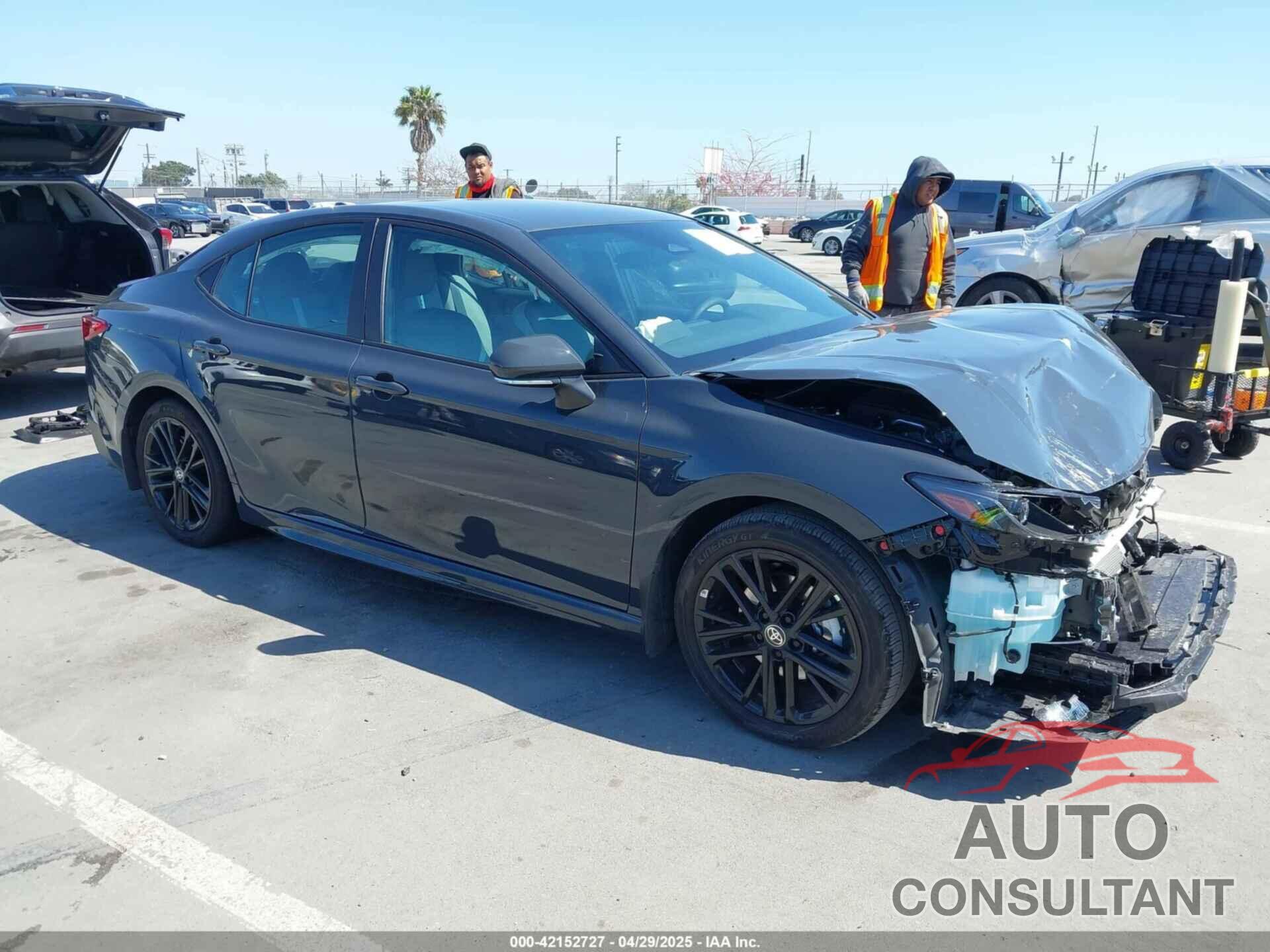 TOYOTA CAMRY 2025 - 4T1DAACK8SU570482