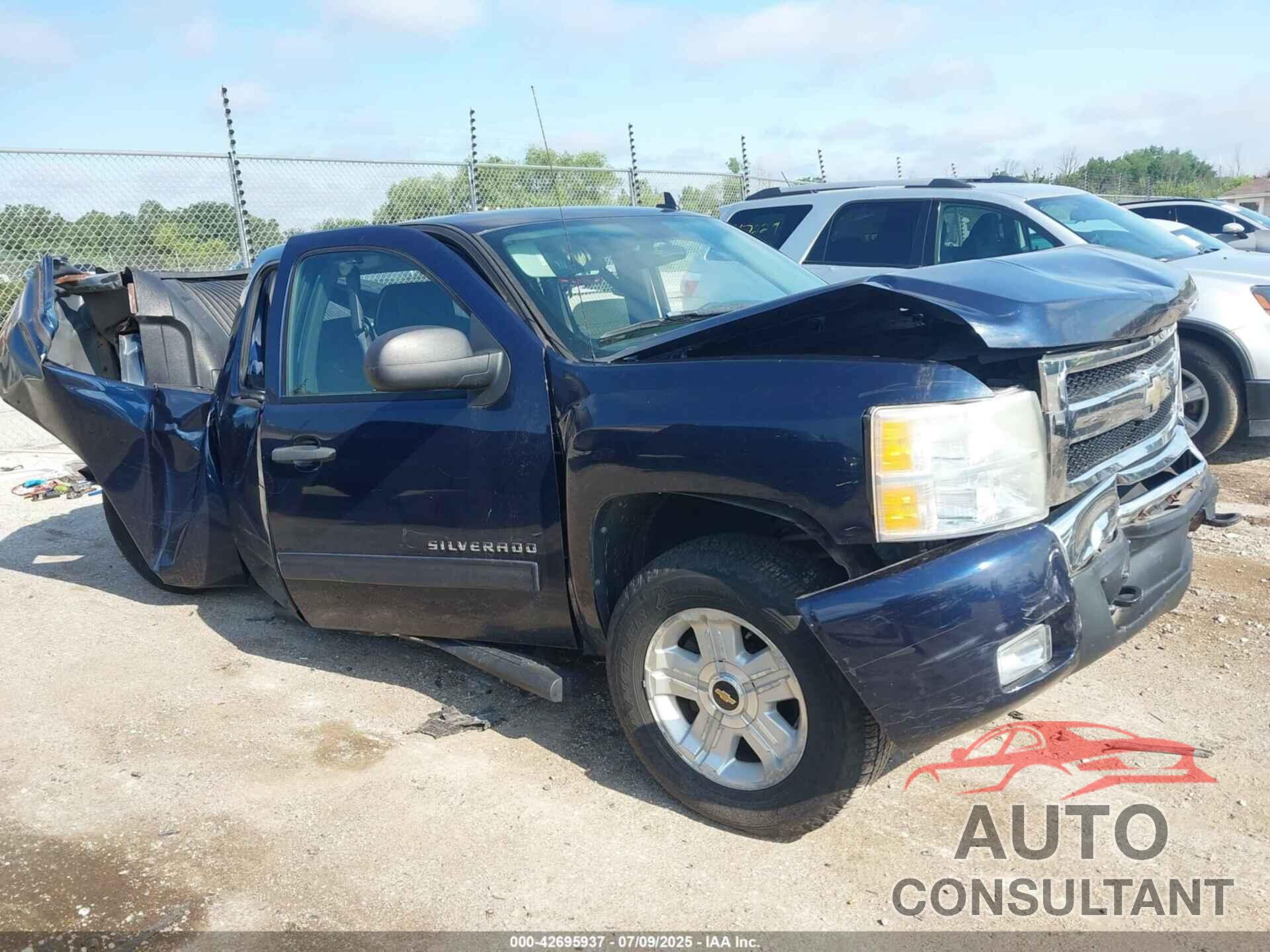 CHEVROLET SILVERADO 2011 - 1GCRKSE3XBZ210863