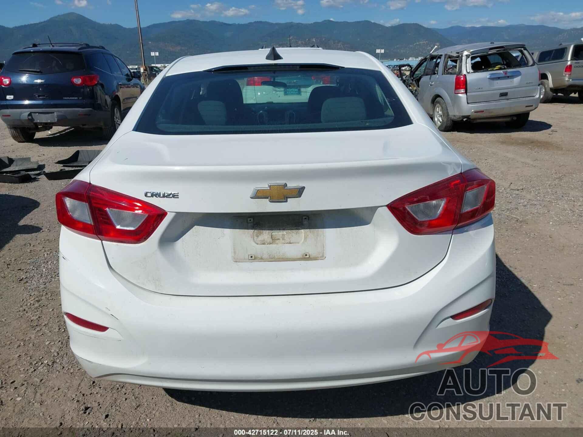 CHEVROLET CRUZE 2018 - 1G1BC5SM4J7149901