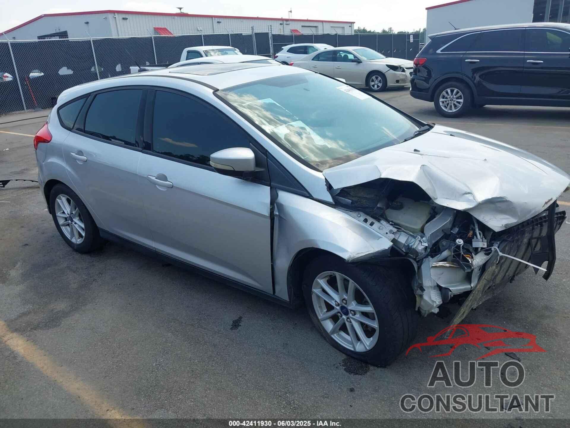 FORD FOCUS 2015 - 1FADP3K21FL273104