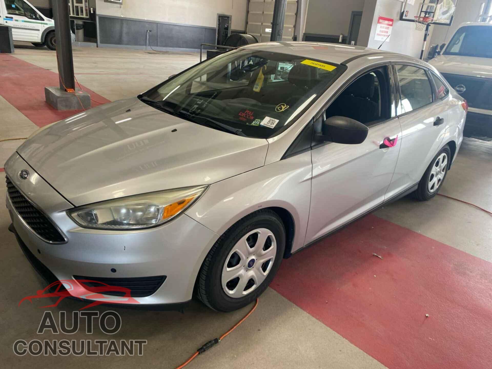 FORD FOCUS 2016 - 1FADP3E23GL366283