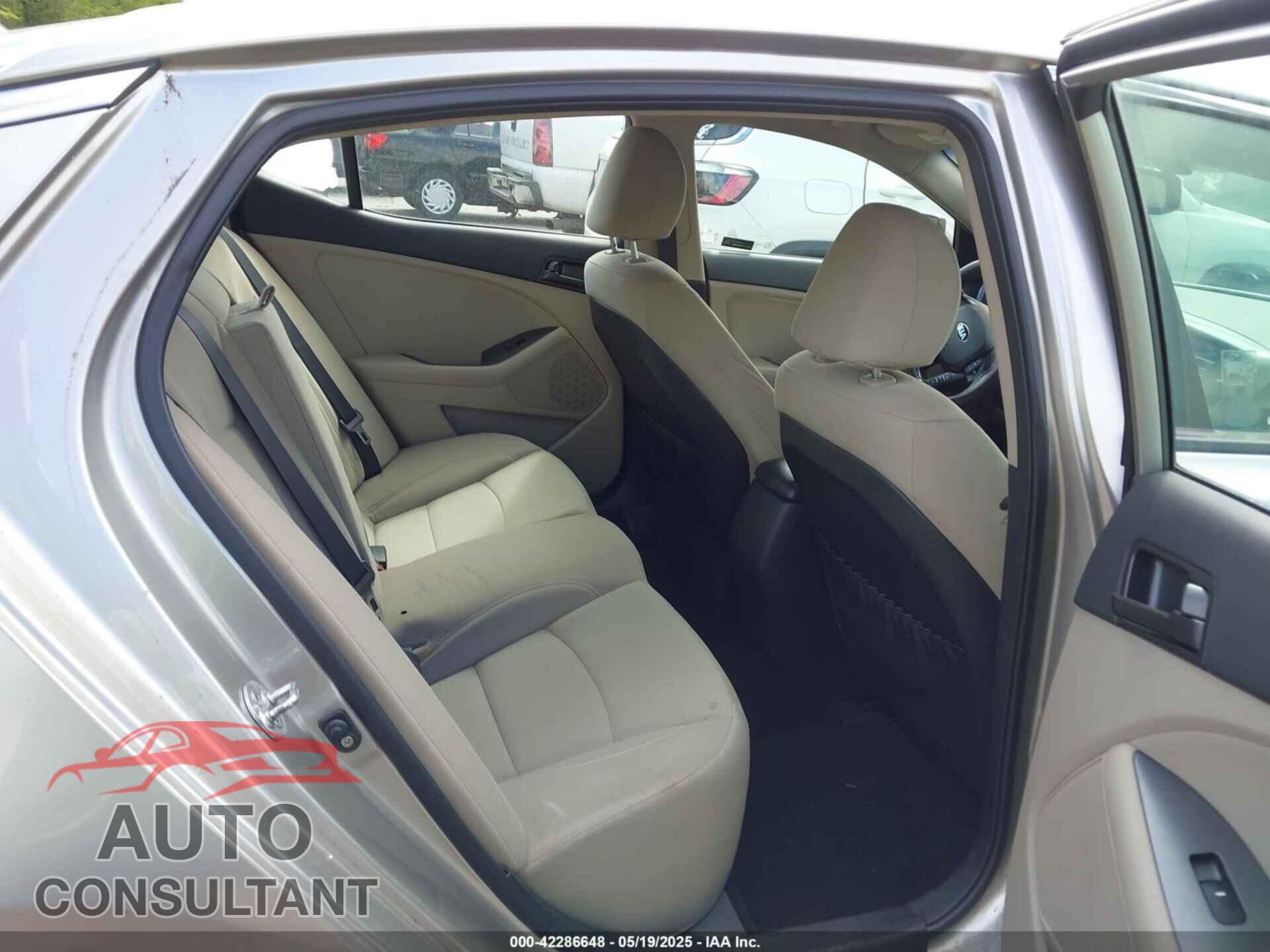 KIA OPTIMA 2013 - KNAGM4A79D5380077