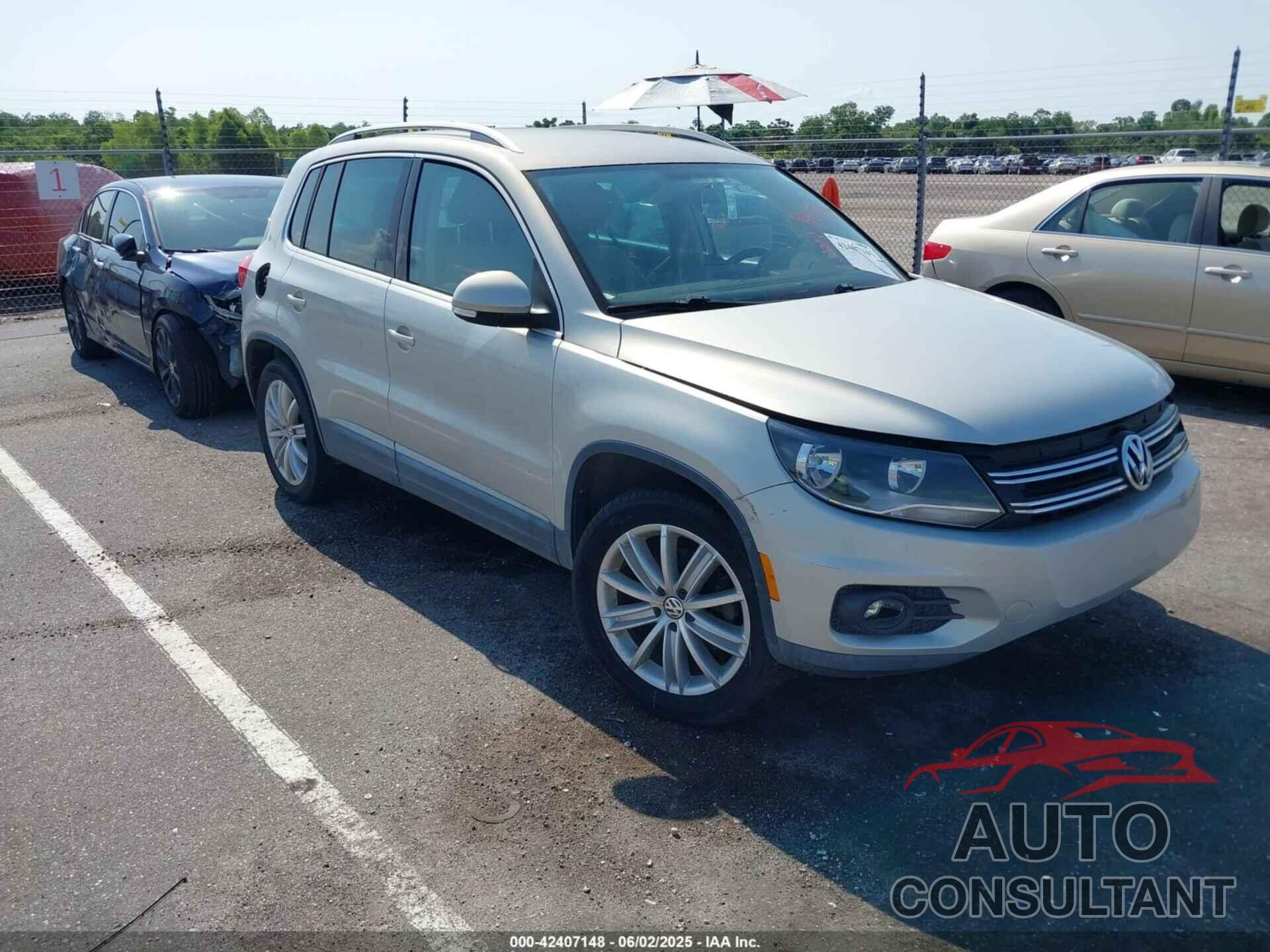 VOLKSWAGEN TIGUAN 2012 - WVGAV7AX9CW581957