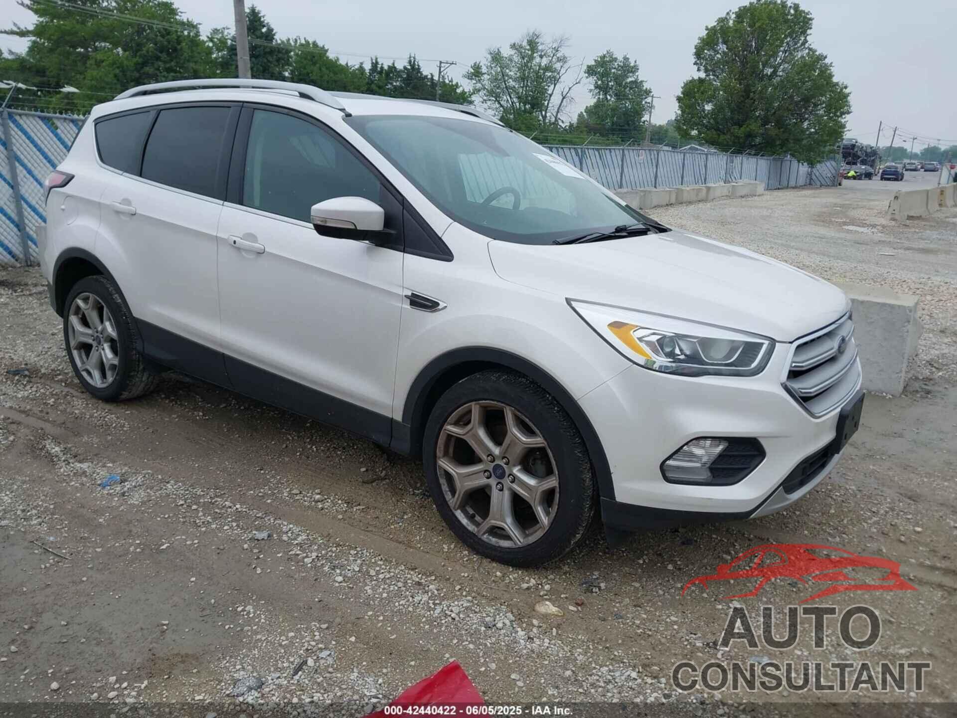 FORD ESCAPE 2017 - 1FMCU0JD7HUB97140