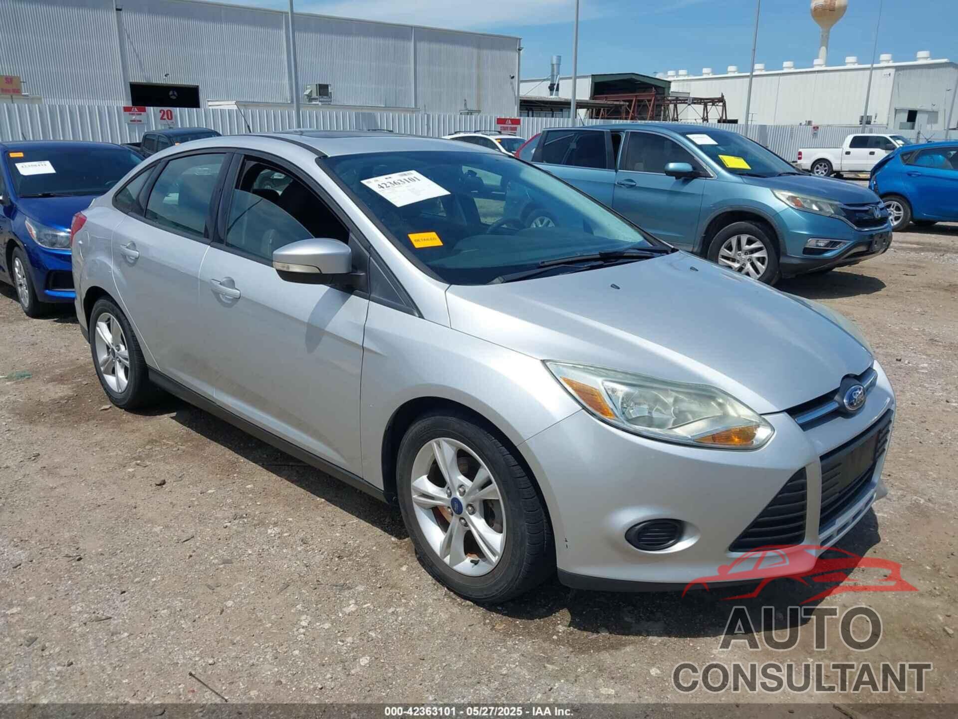 FORD FOCUS 2014 - 1FADP3F29EL450099