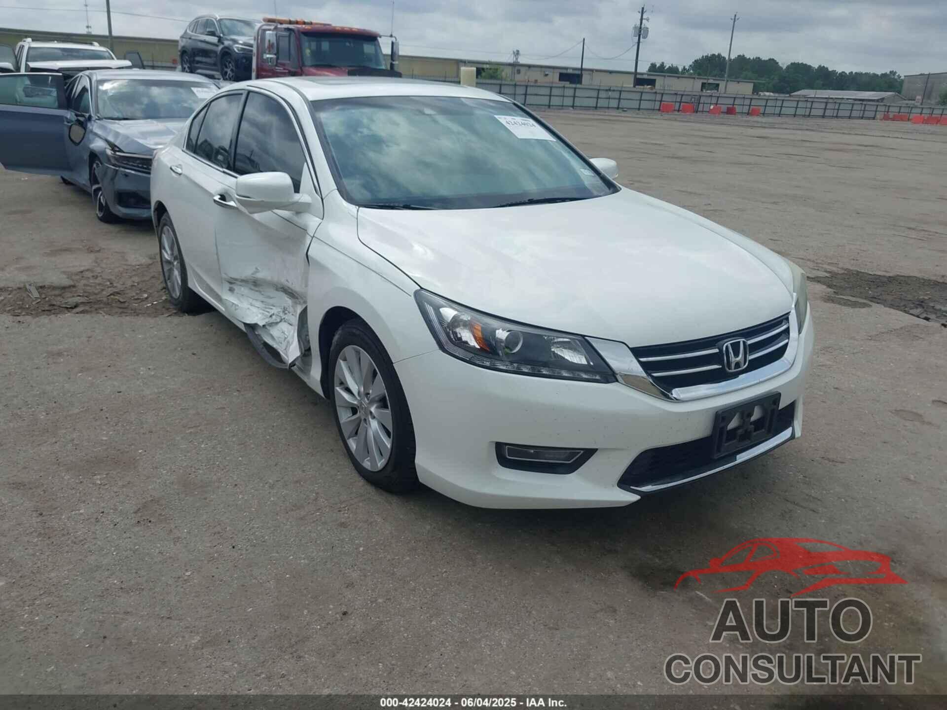HONDA ACCORD 2013 - 1HGCR3F84DA026734