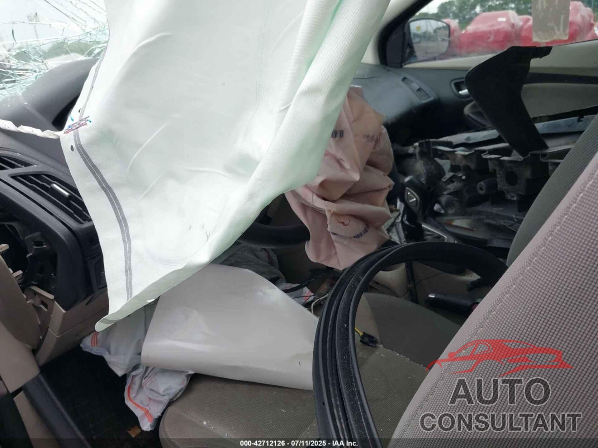 FORD FOCUS 2014 - 1FADP3F22EL190628