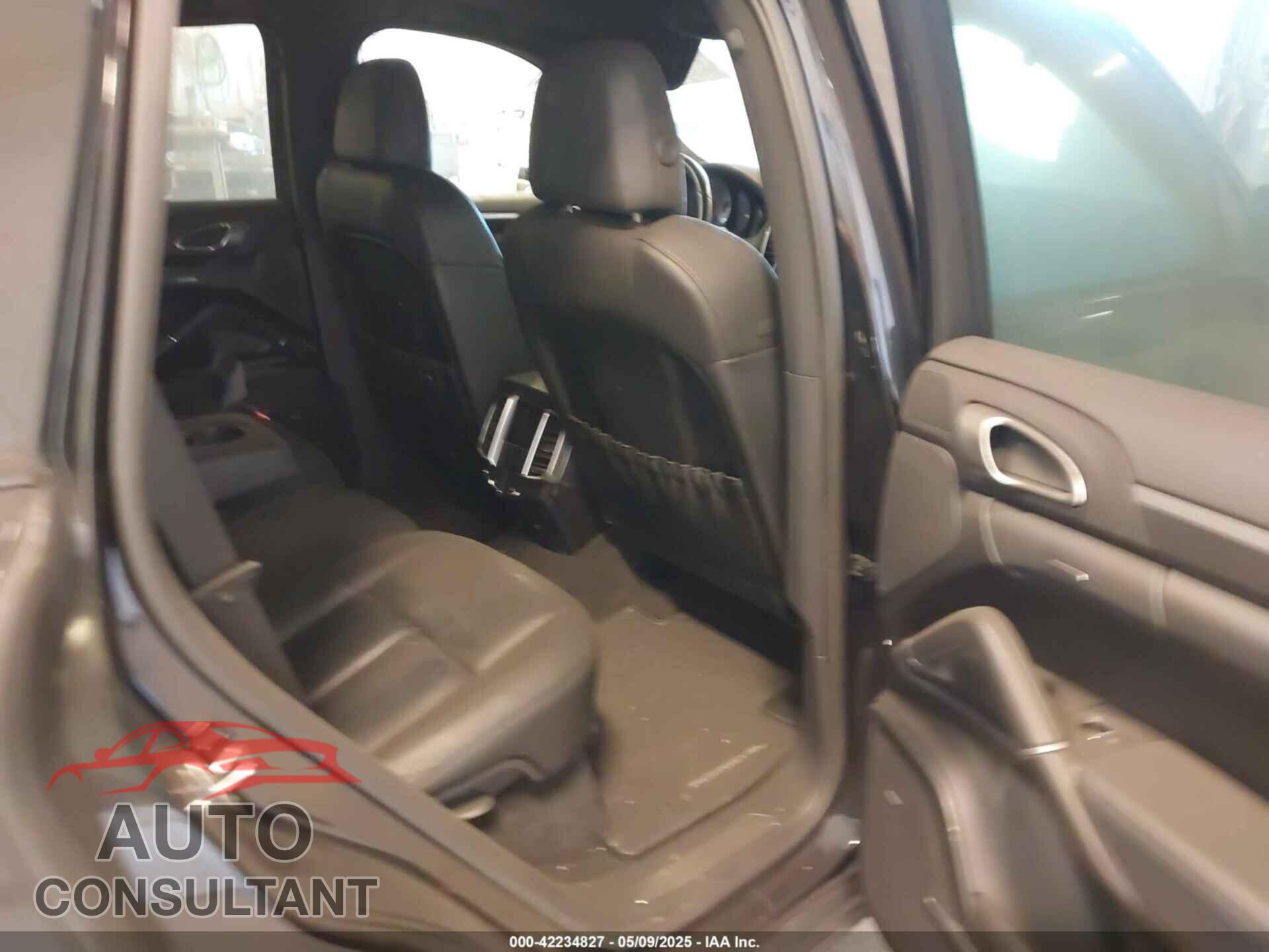 PORSCHE CAYENNE 2011 - WP1AB2A24BLA46442